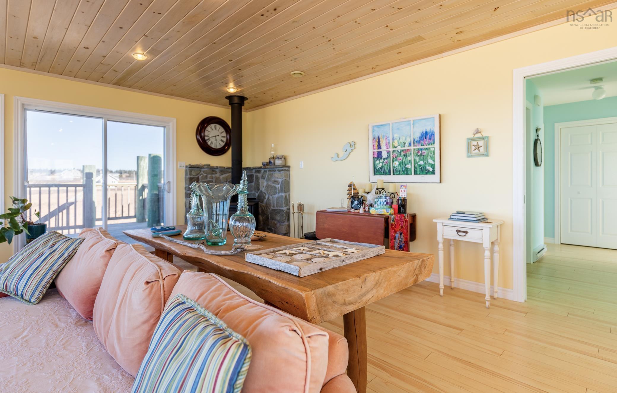 2359 Main Shore Road 