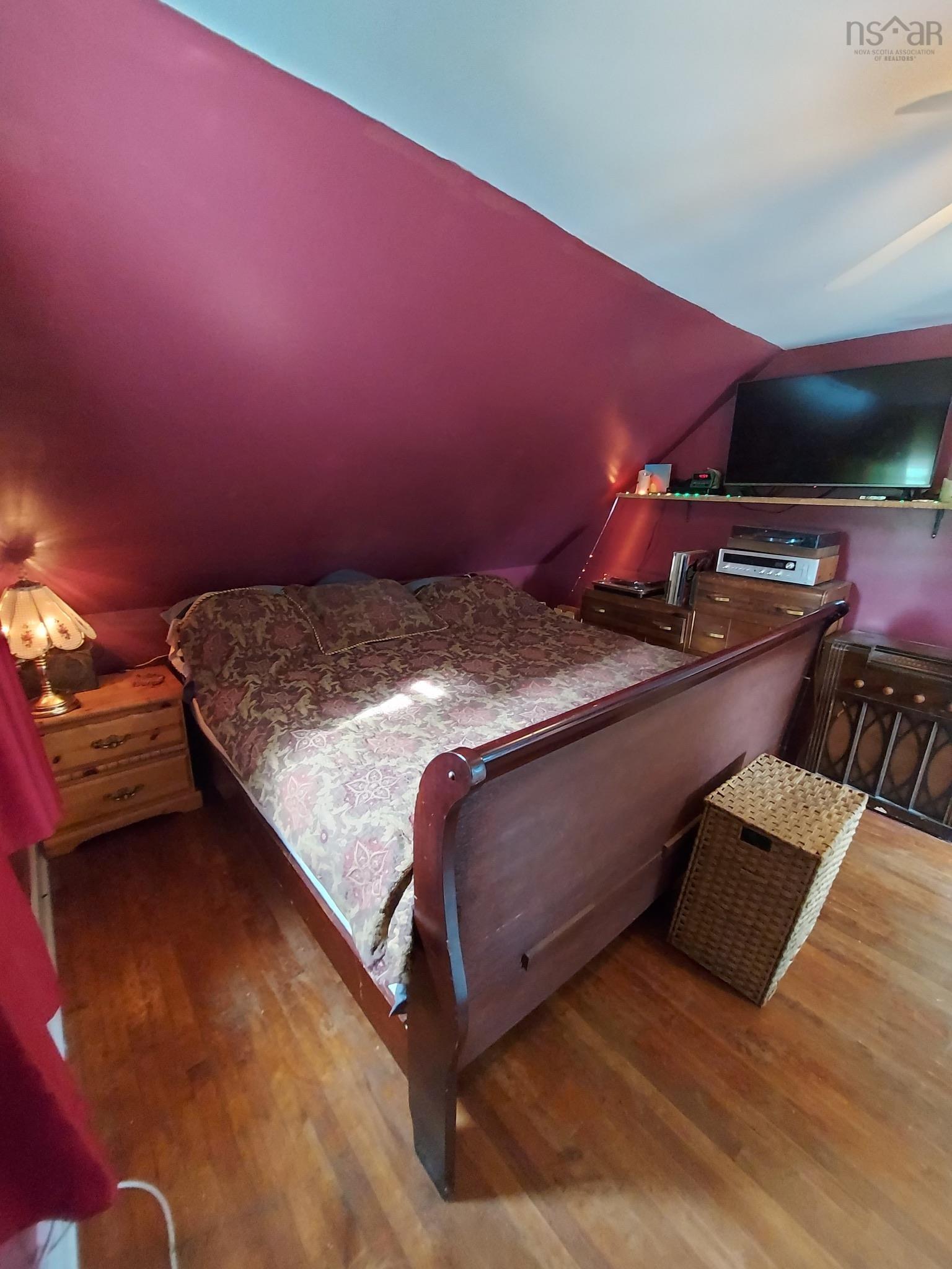 $348,000.00: 87 Copper Lake Road, Goshen