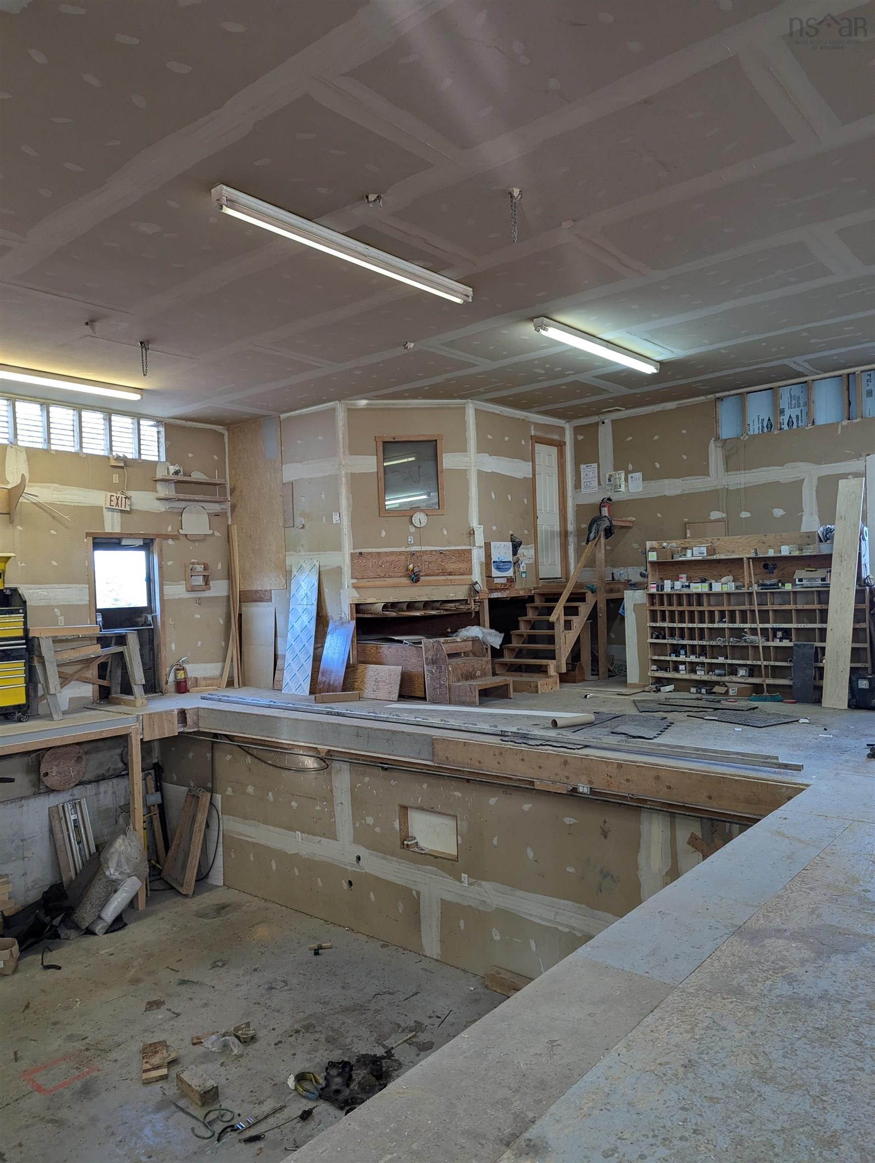 $250,000.00: 59 Hawk Point Road, Lower Clarks Harbour