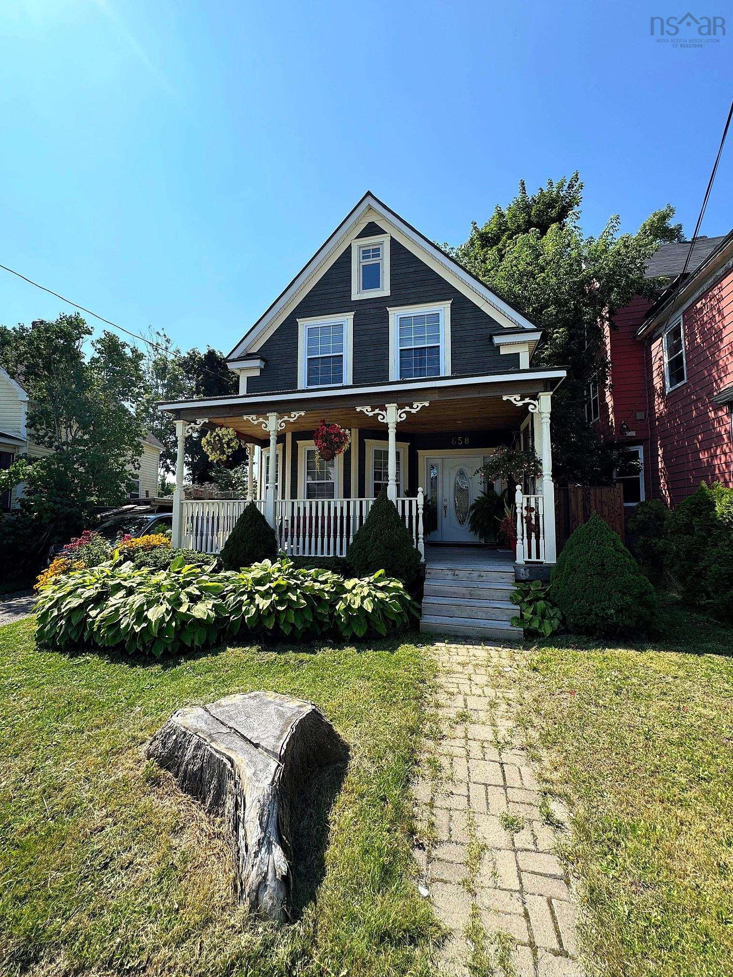 658 George Street 