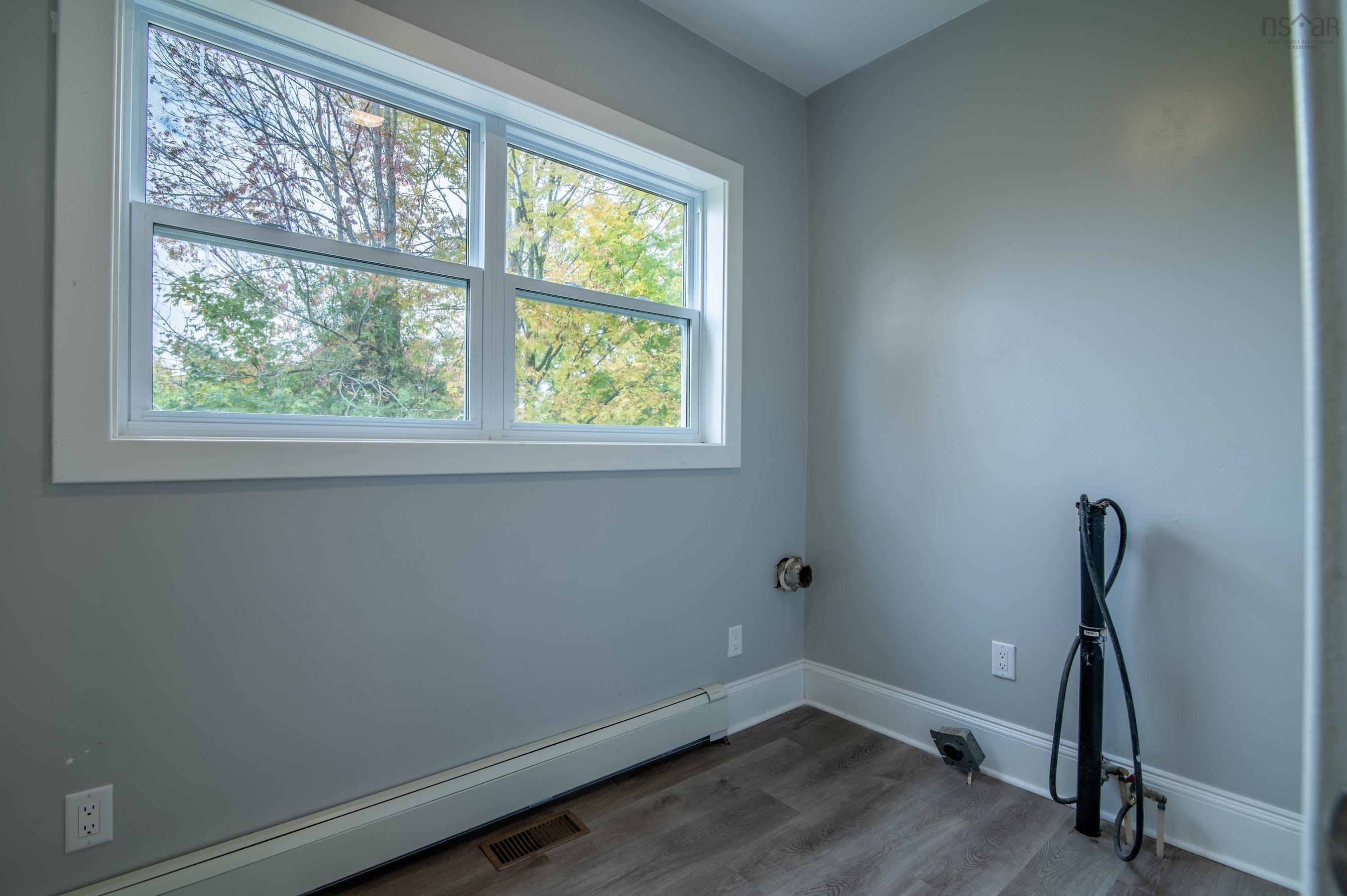 $499,900.00: 199 Main Street, Middleton