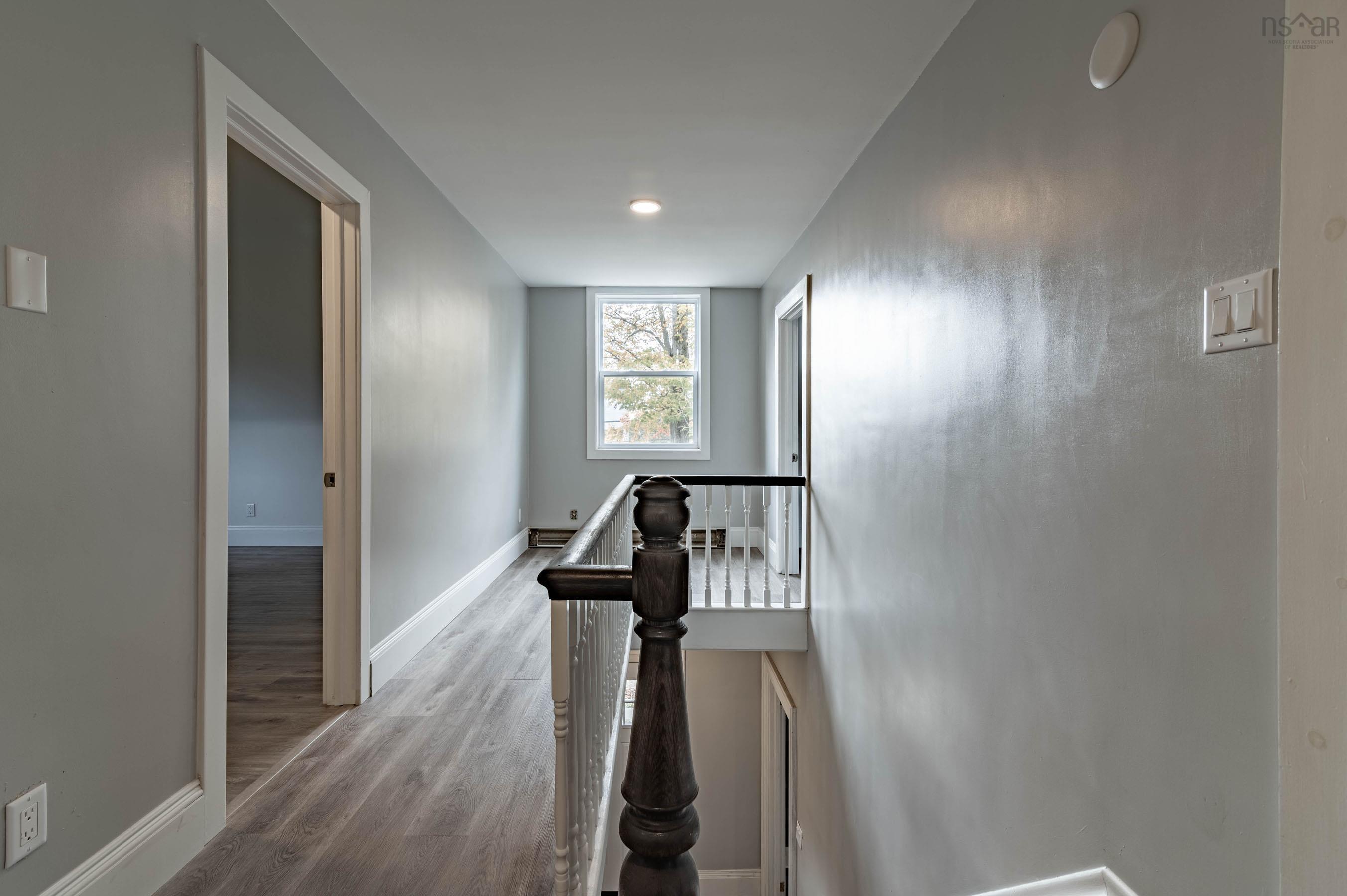 $499,900.00: 199 Main Street, Middleton