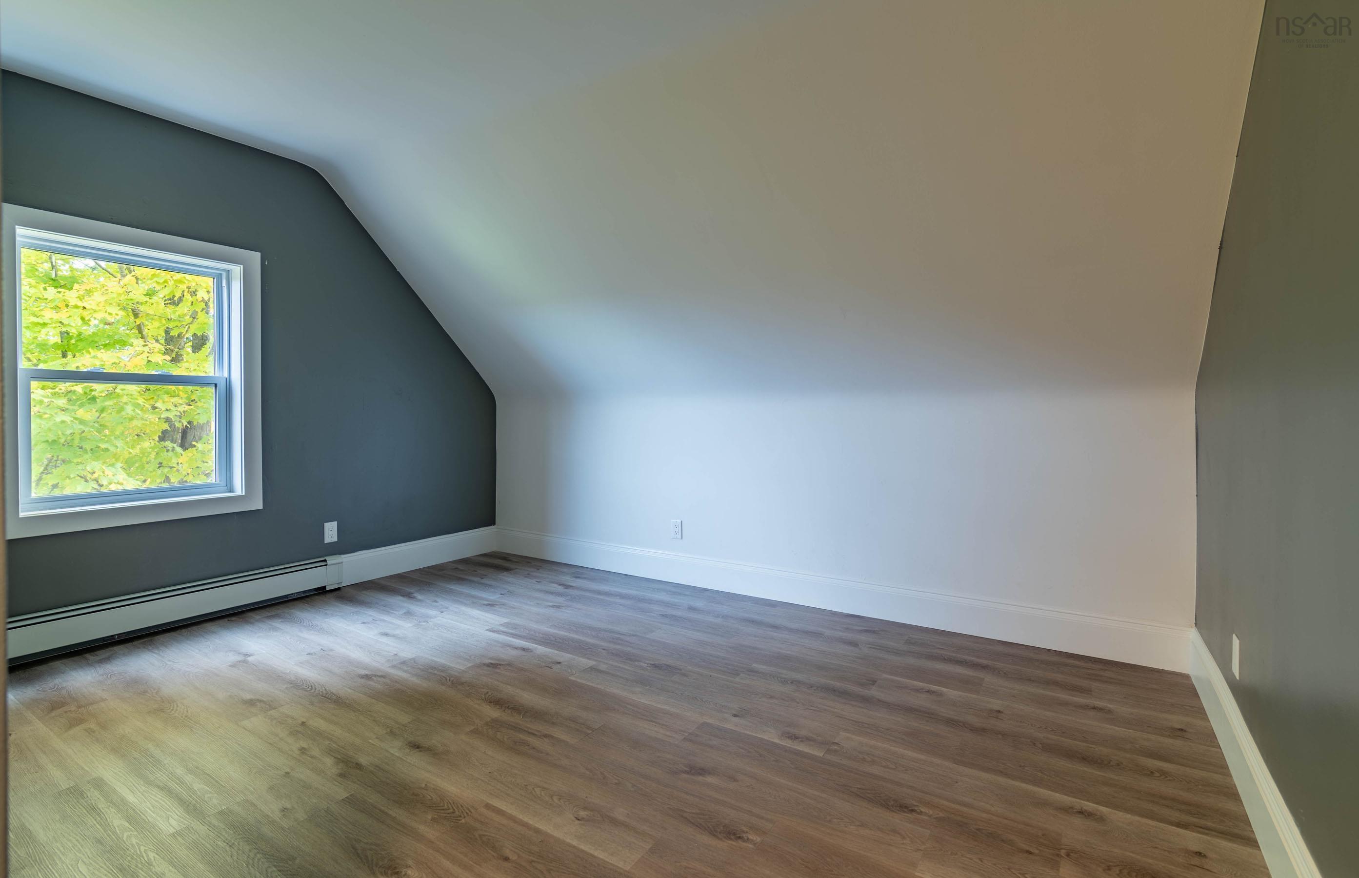 $499,900.00: 199 Main Street, Middleton