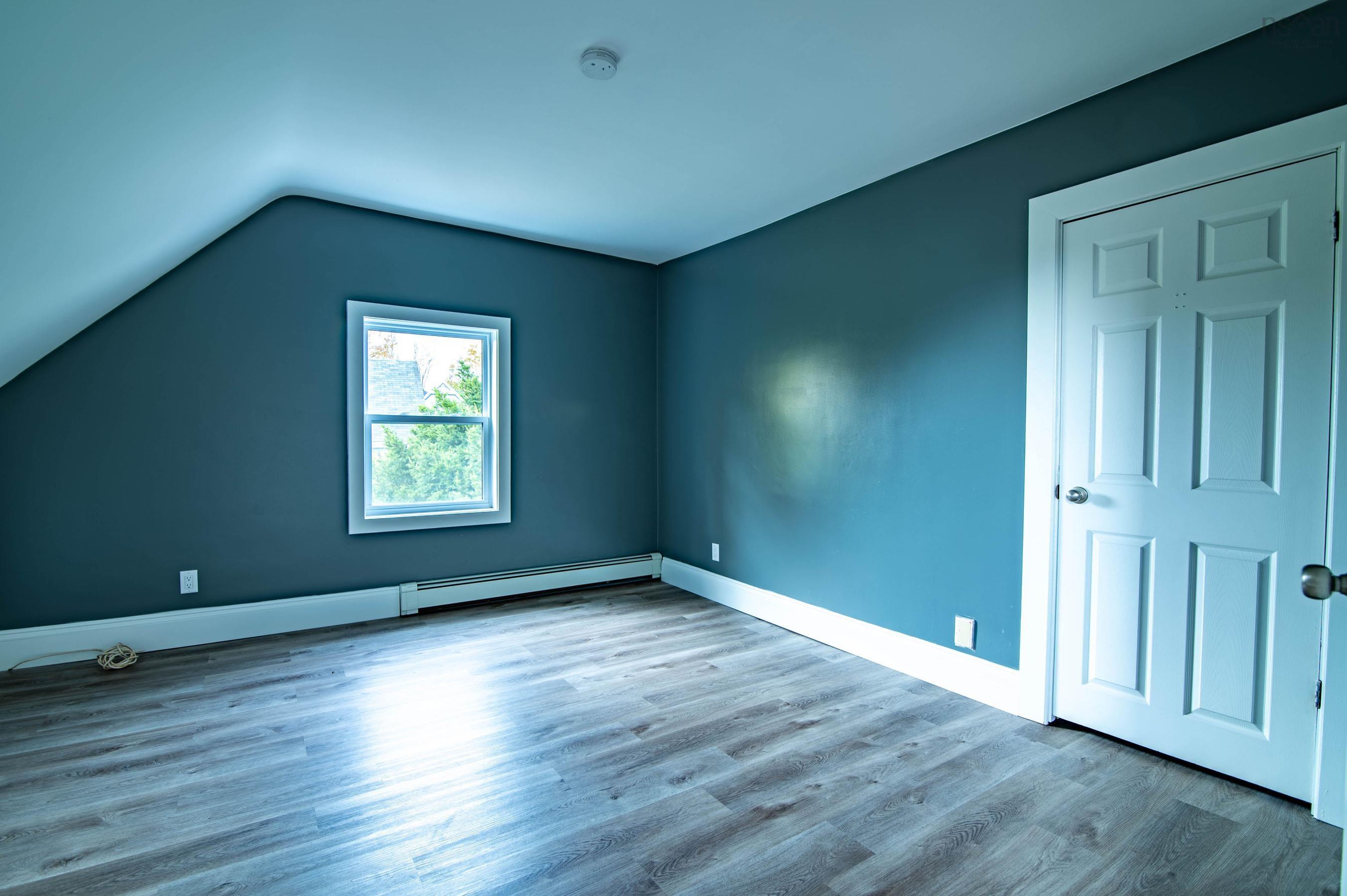 $499,900.00: 199 Main Street, Middleton