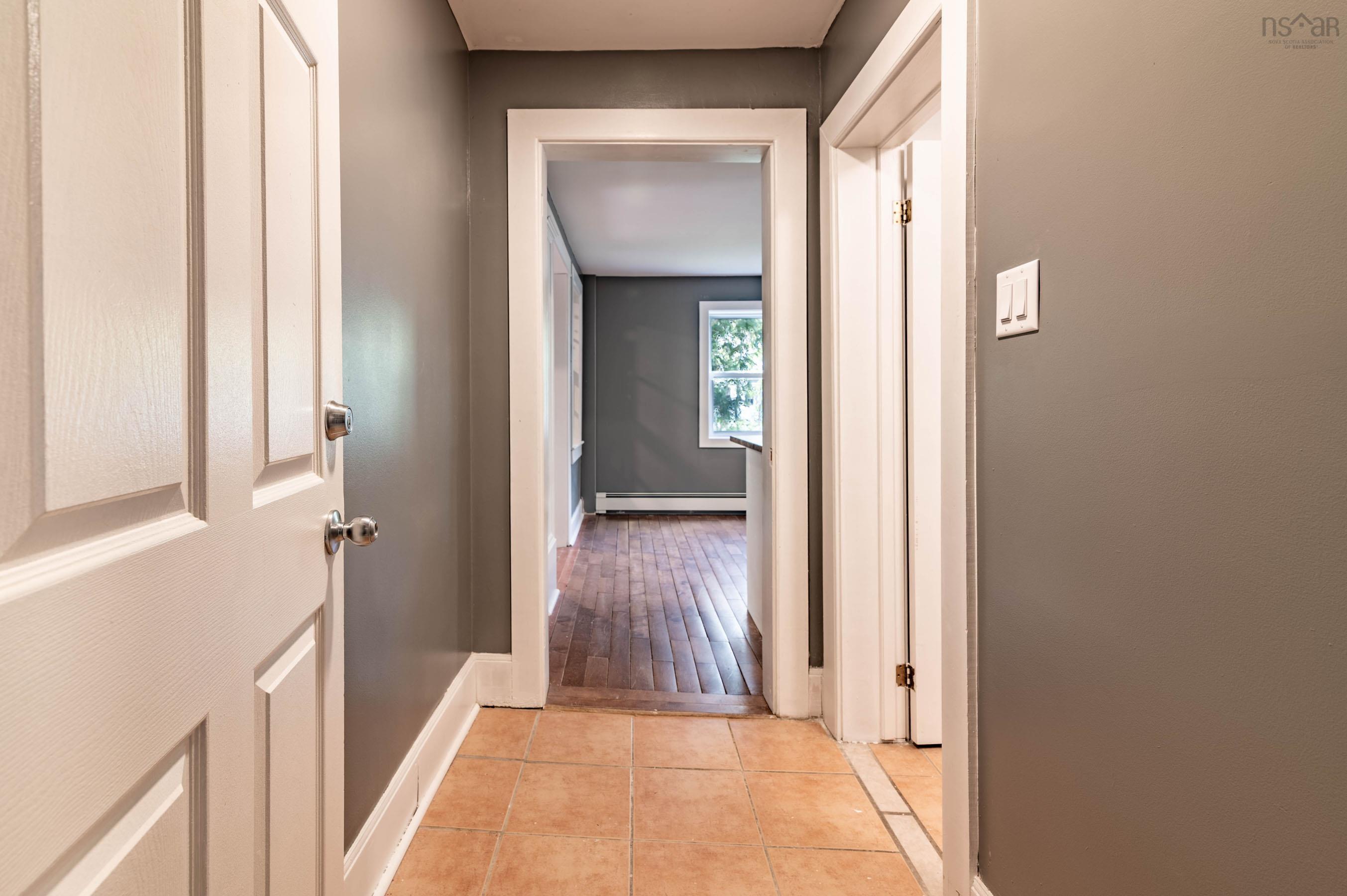 $499,900.00: 199 Main Street, Middleton