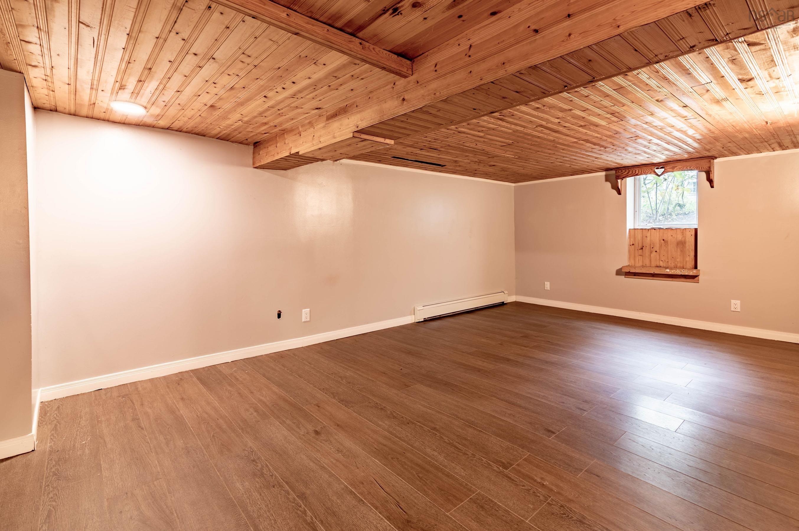 $499,900.00: 199 Main Street, Middleton