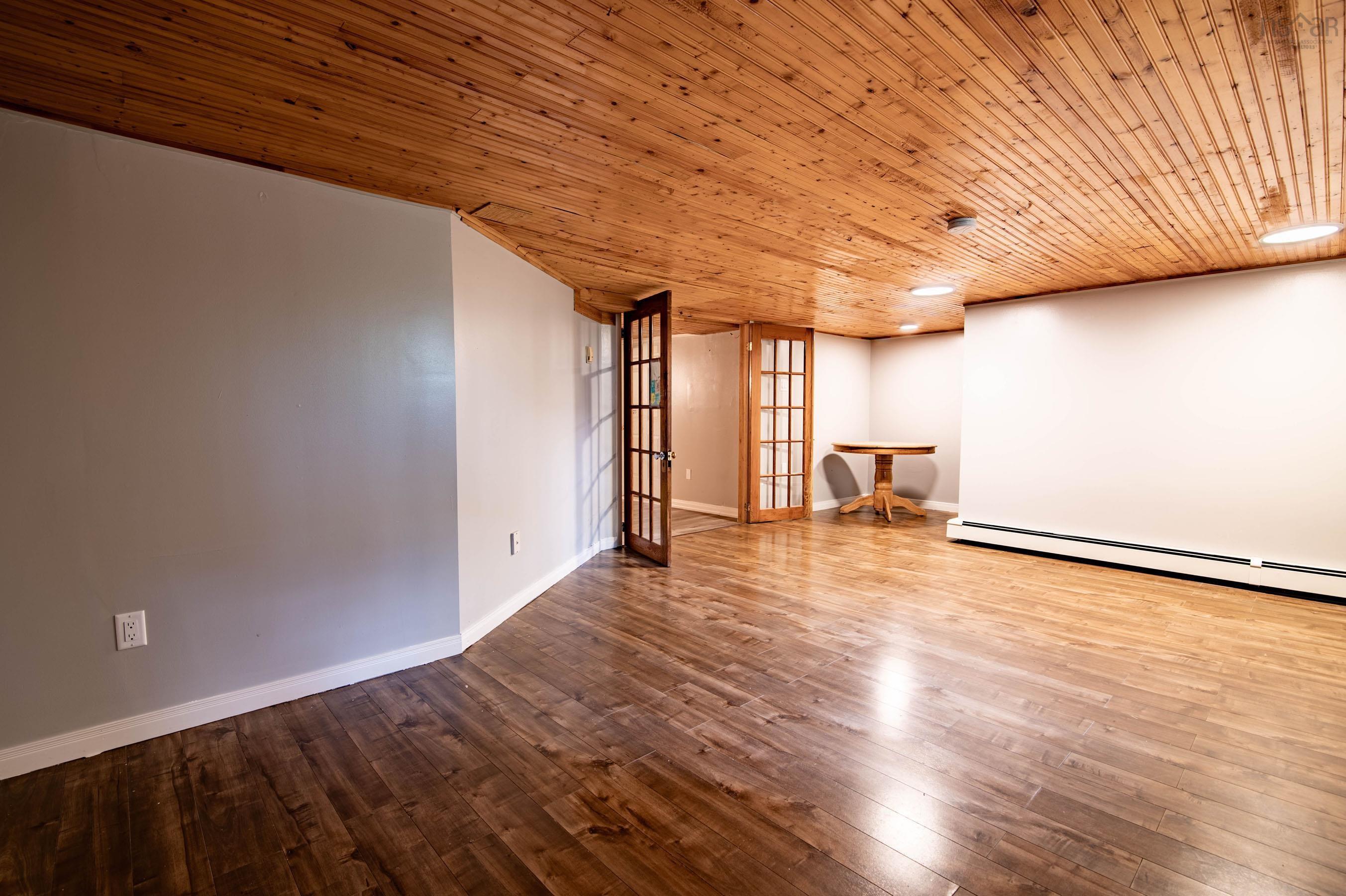 $499,900.00: 199 Main Street, Middleton