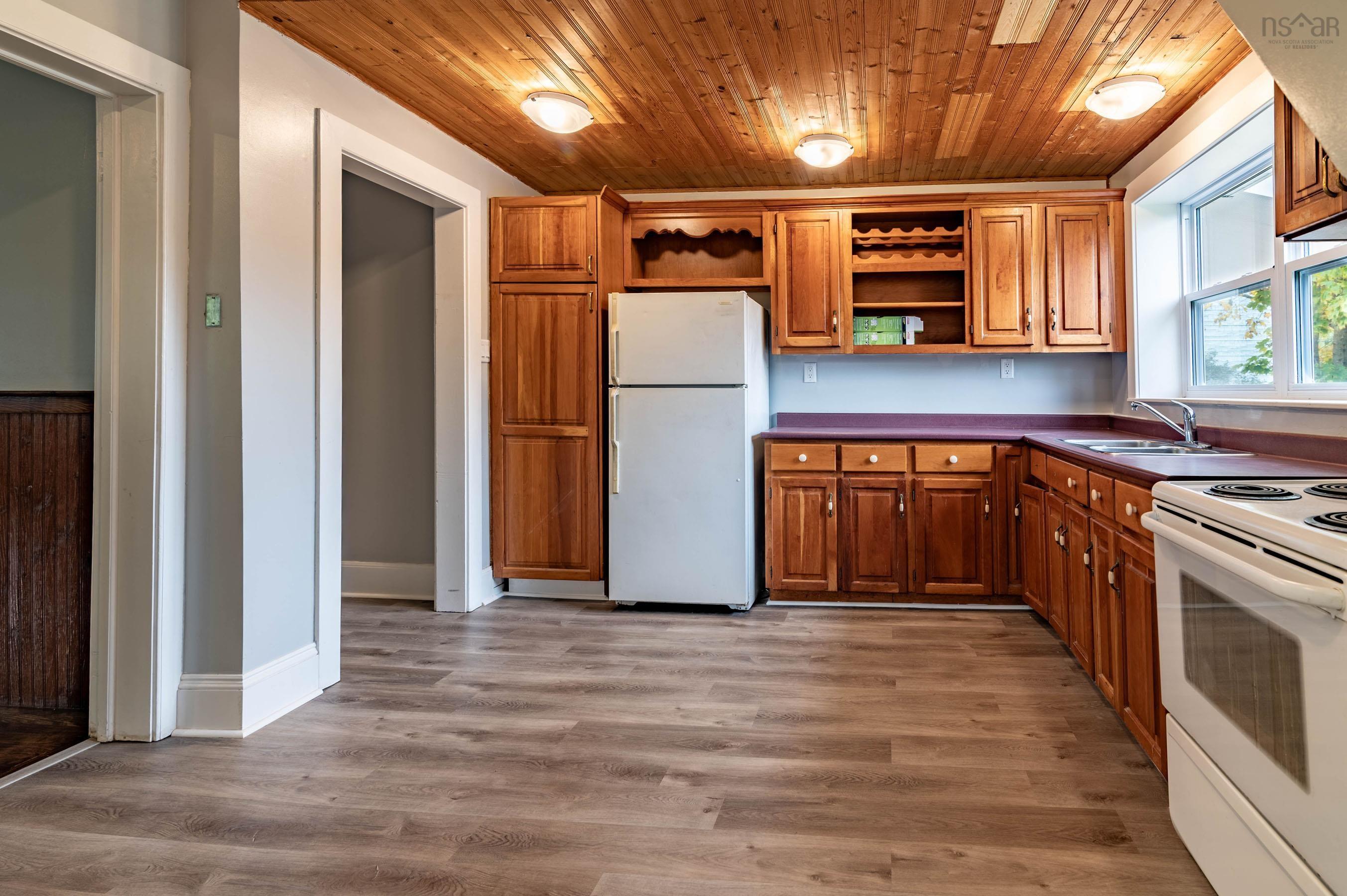 $499,900.00: 199 Main Street, Middleton