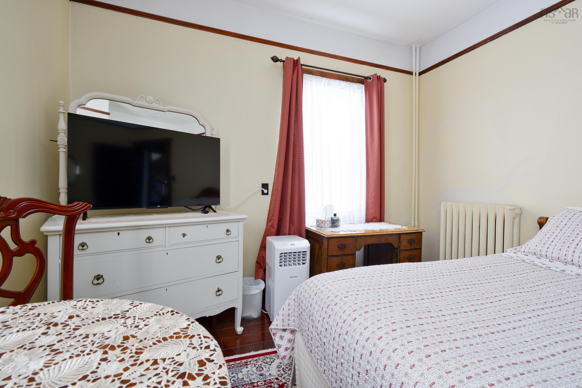 $825,000.00: 345 Esplanade Street, Sydney