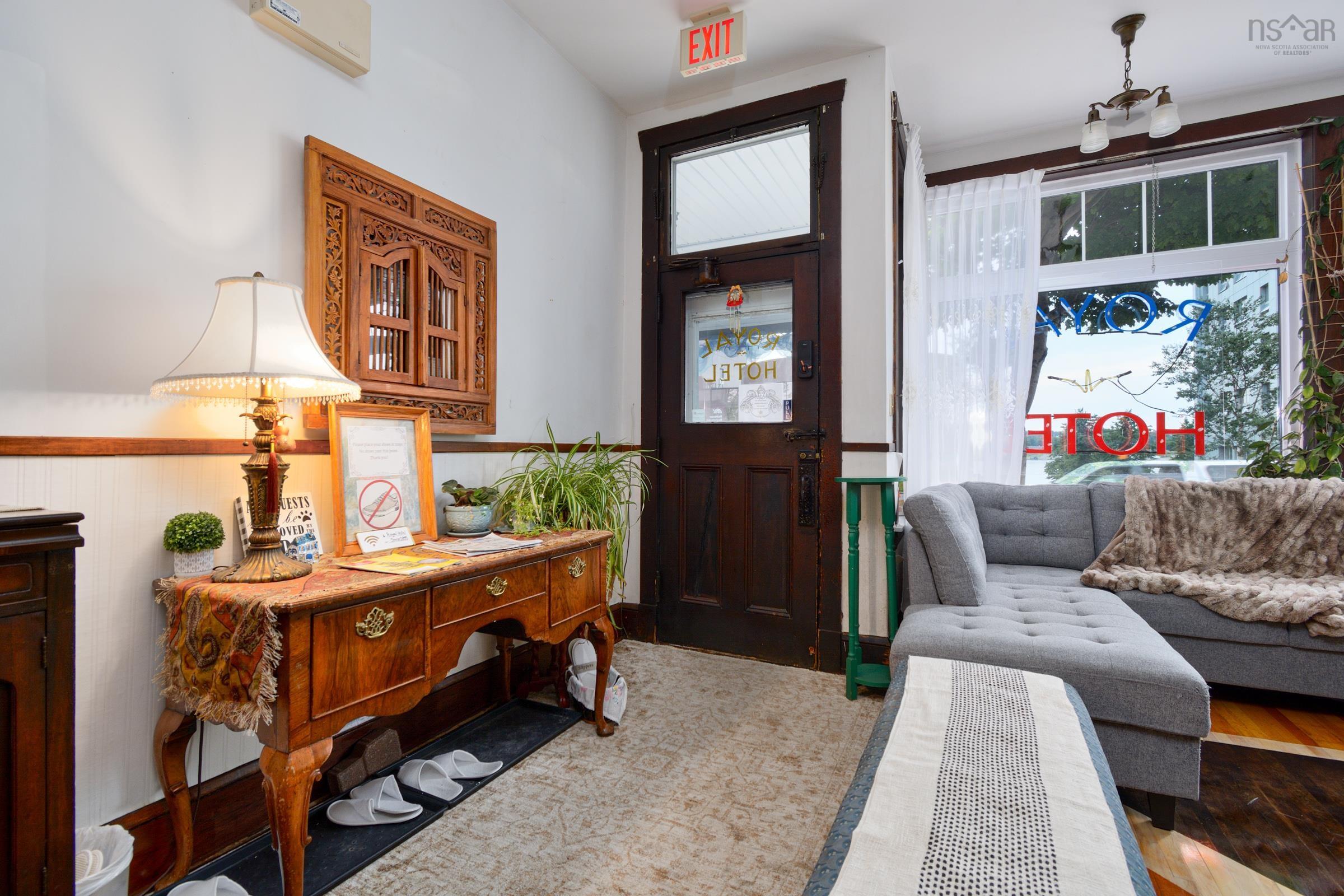 $825,000.00: 345 Esplanade Street, Sydney