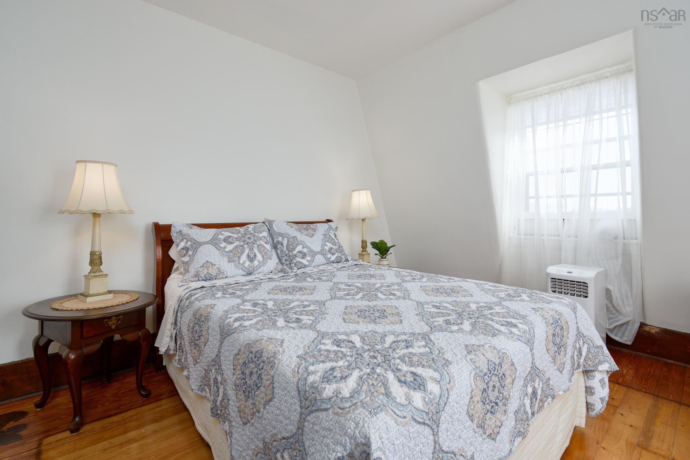 $825,000.00: 345 Esplanade Street, Sydney