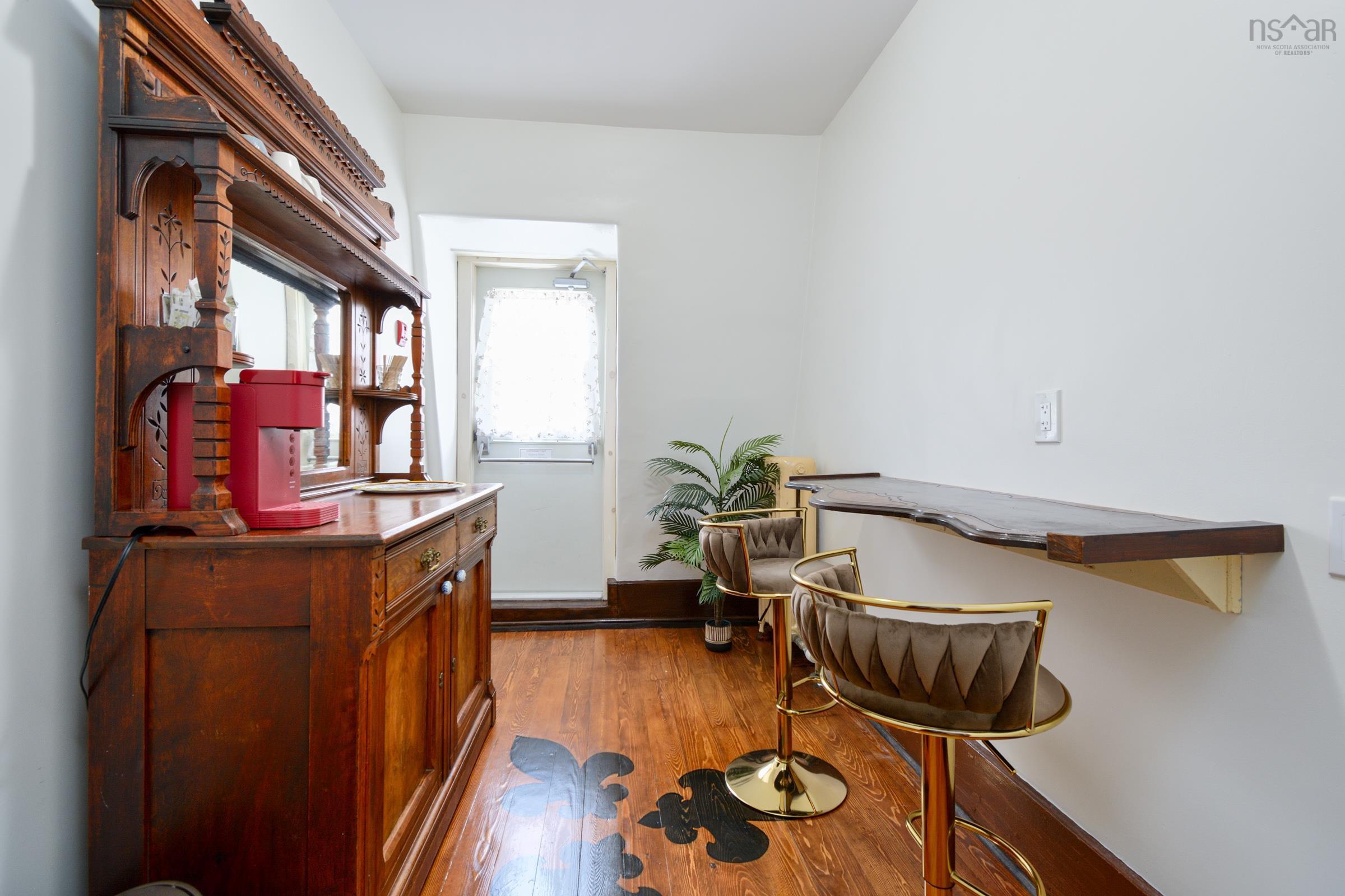 $825,000.00: 345 Esplanade Street, Sydney