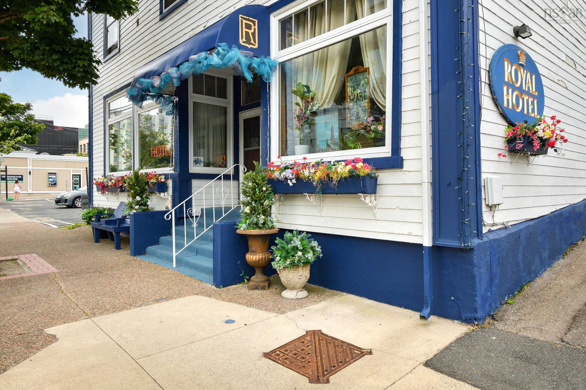 $825,000.00: 345 Esplanade Street, Sydney