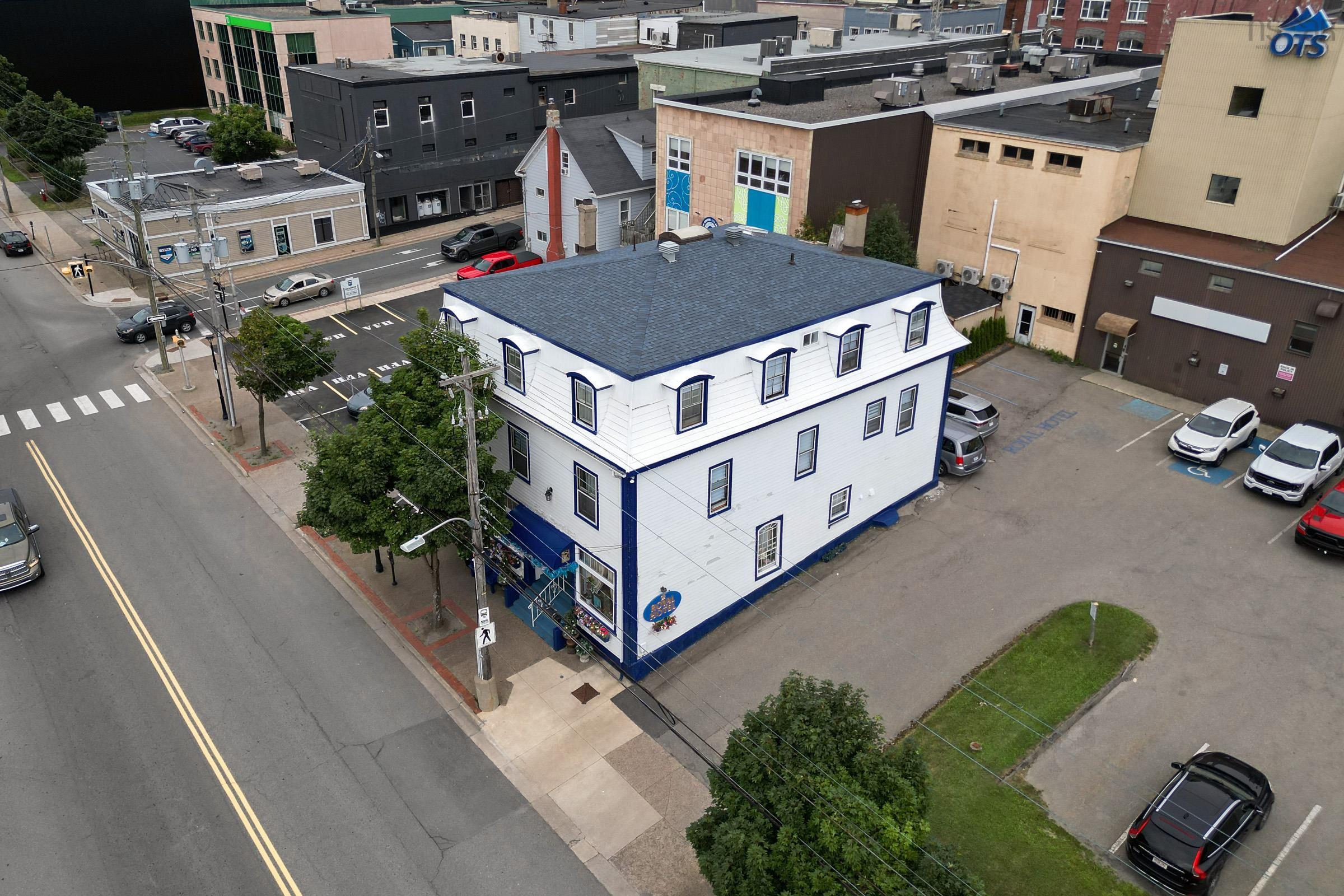 $825,000.00: 345 Esplanade Street, Sydney