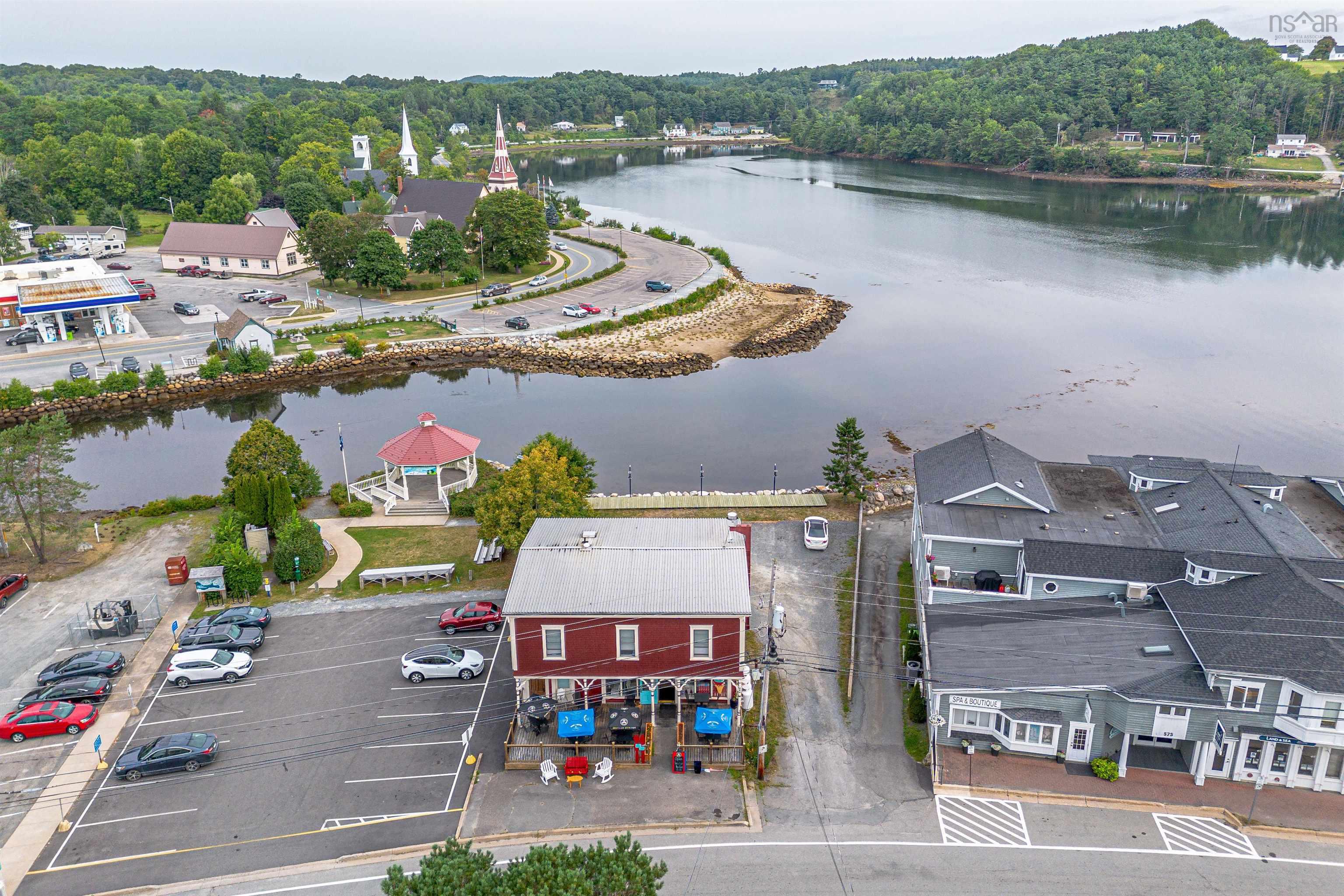 $1,299,000.00: 567 Main Street, Mahone Bay