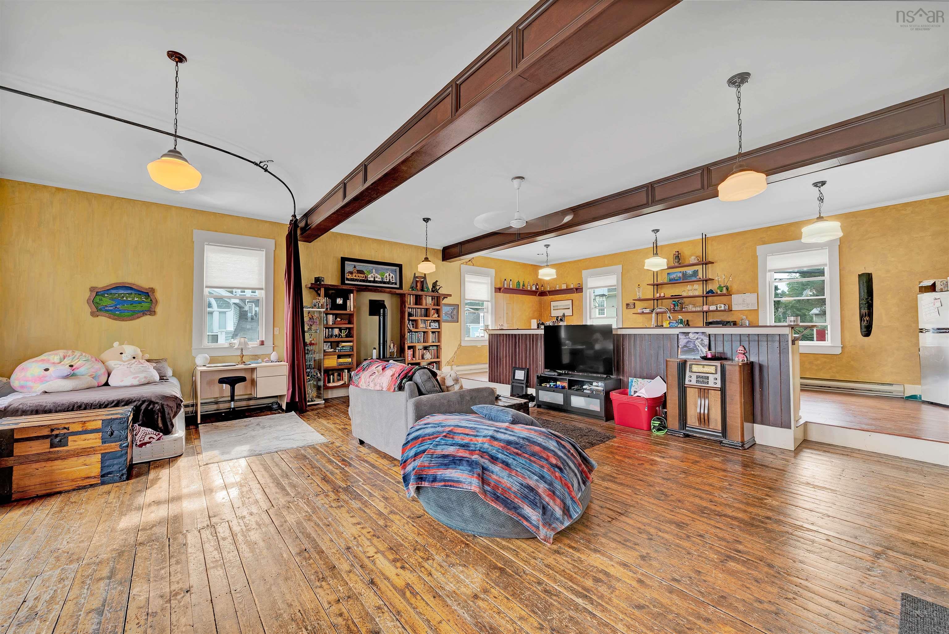 $1,299,000.00: 567 Main Street, Mahone Bay