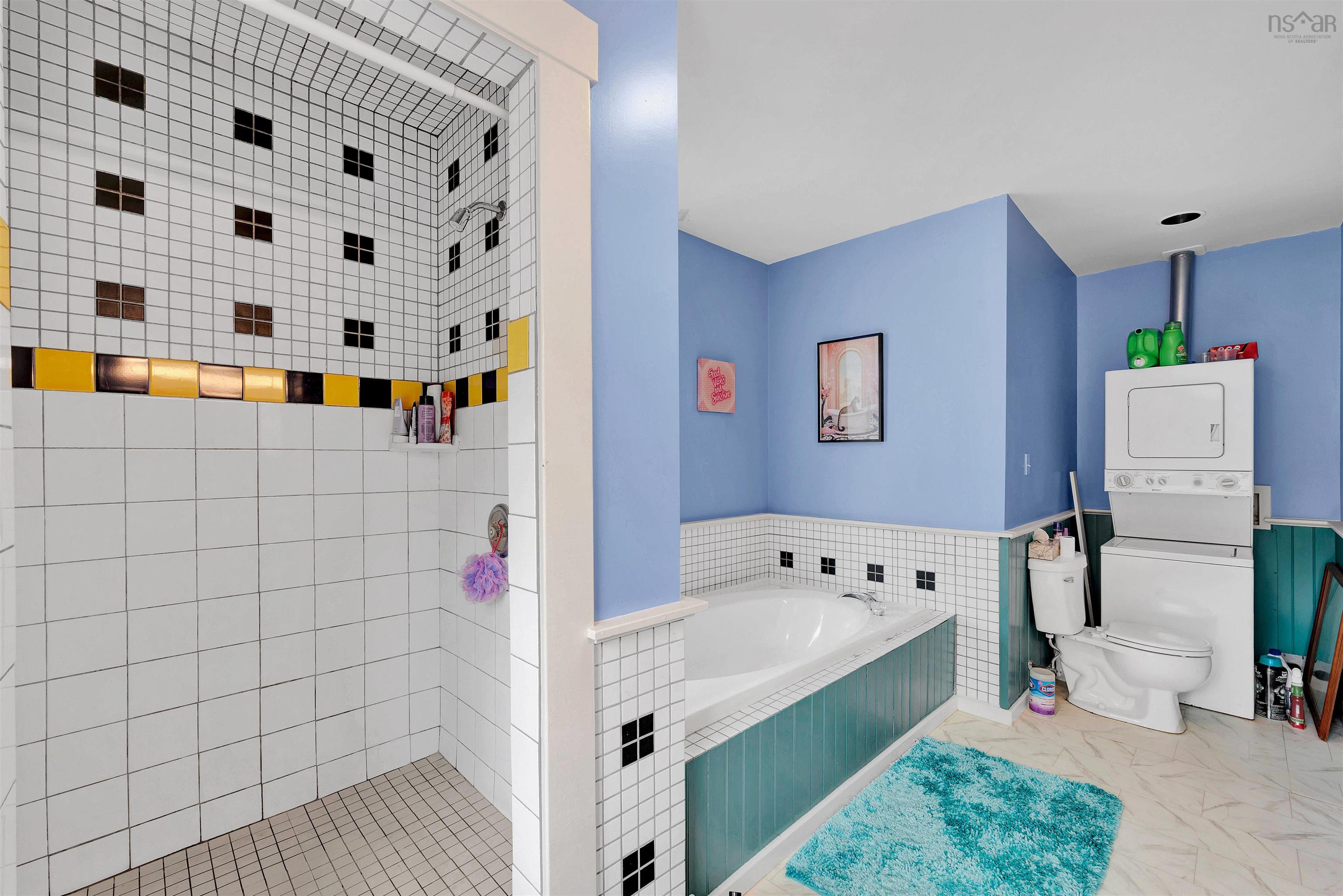 $1,299,000.00: 567 Main Street, Mahone Bay