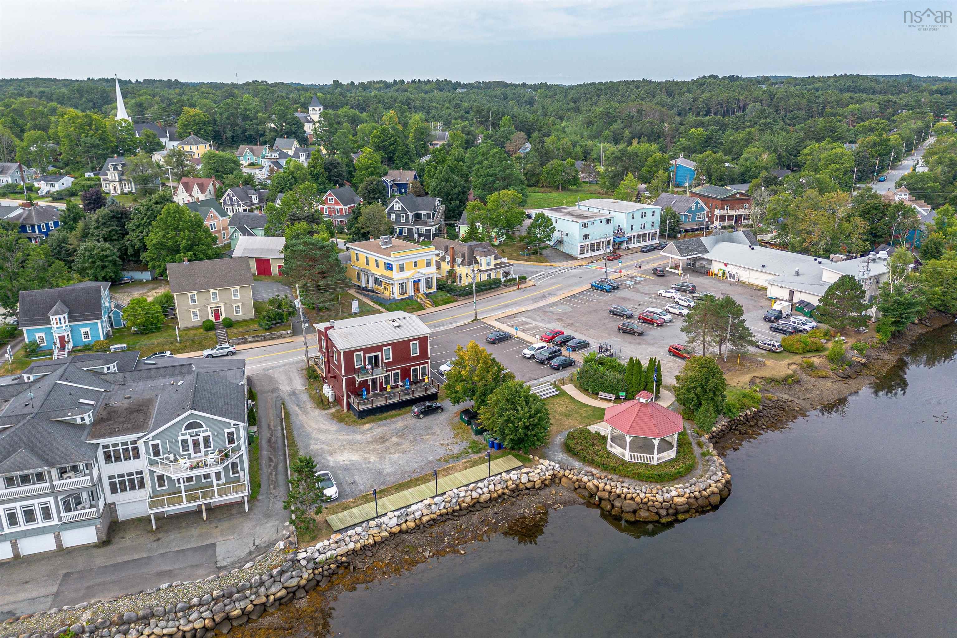 $1,299,000.00: 567 Main Street, Mahone Bay