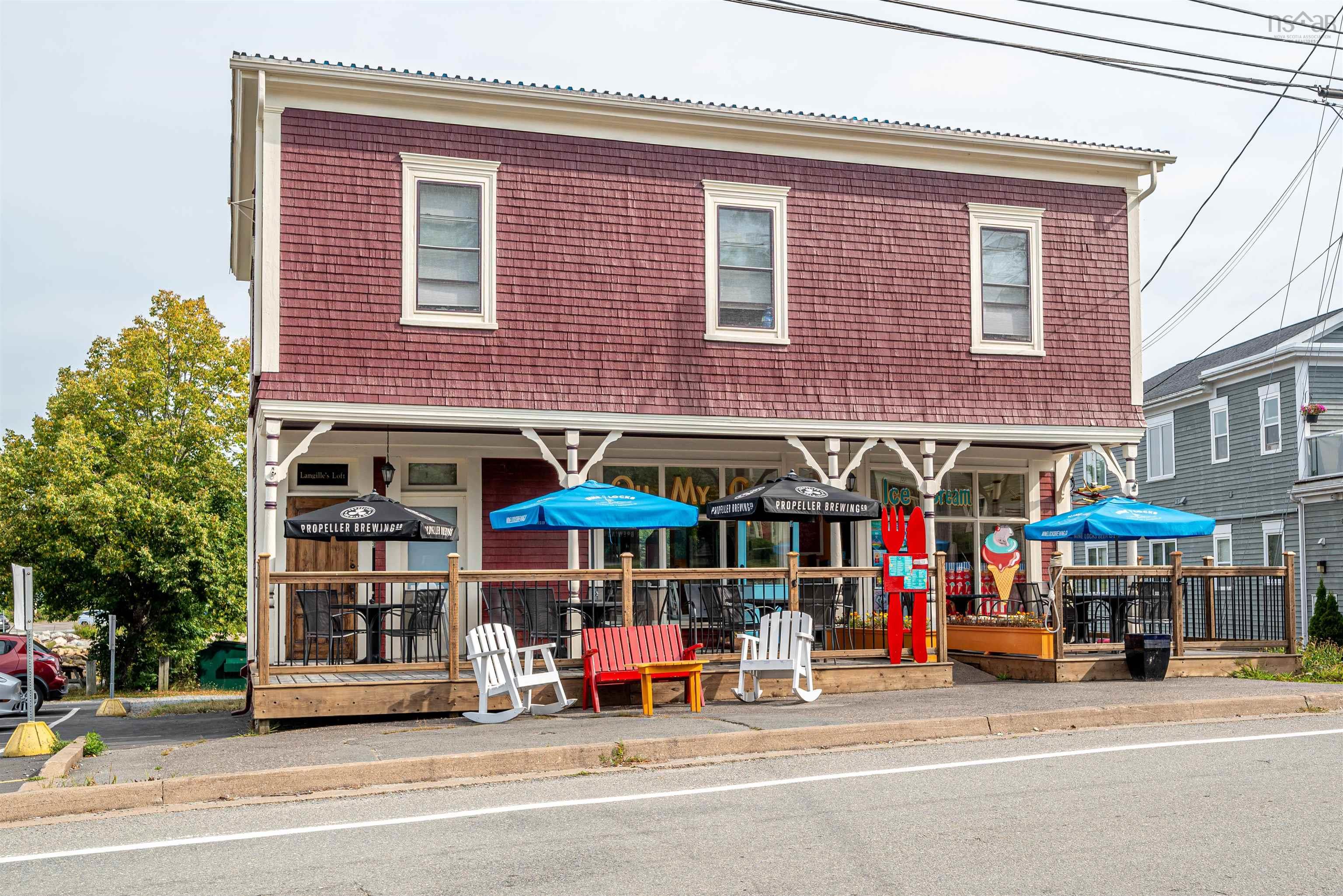 $1,299,000.00: 567 Main Street, Mahone Bay