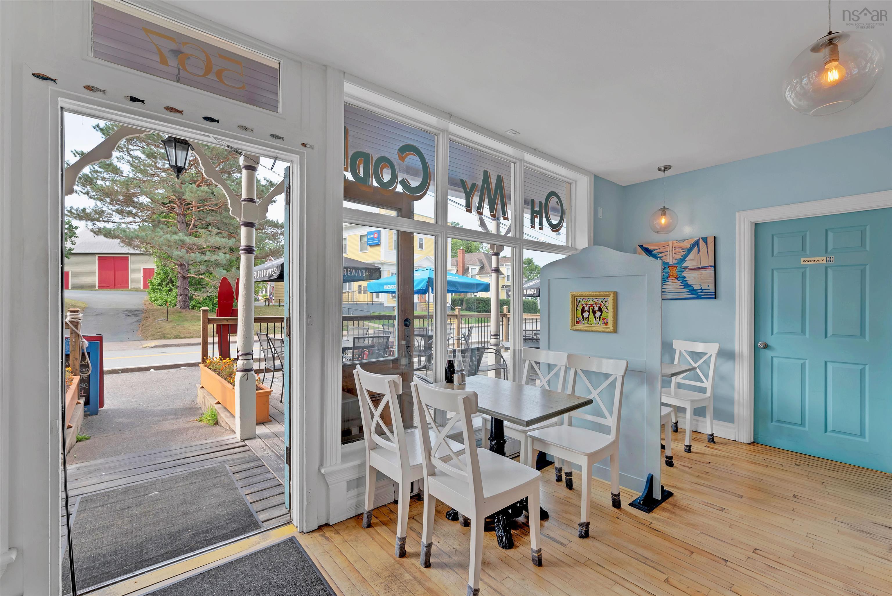 $1,299,000.00: 567 Main Street, Mahone Bay