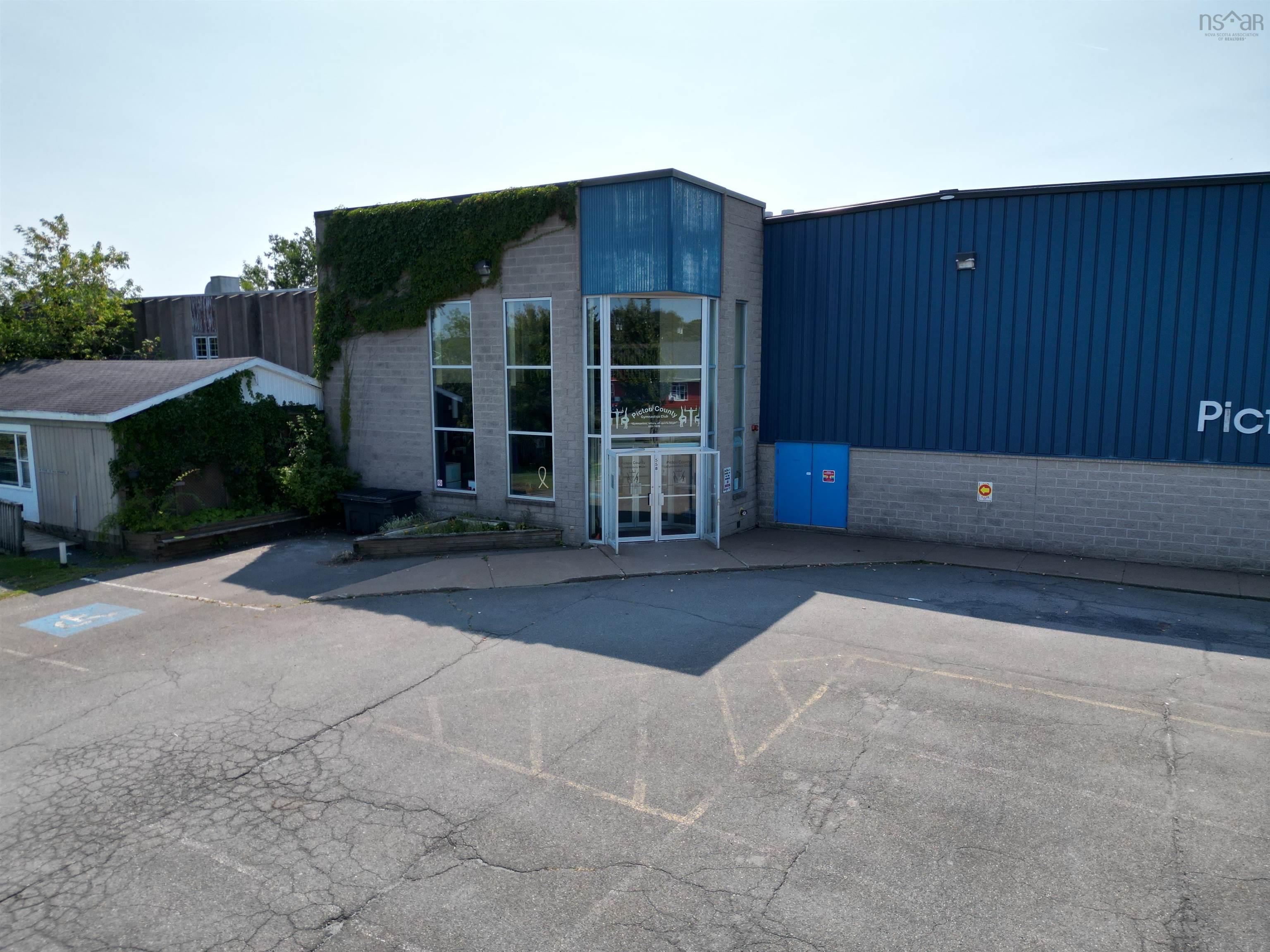 $720,000.00: 558 South Frederick Street, New Glasgow