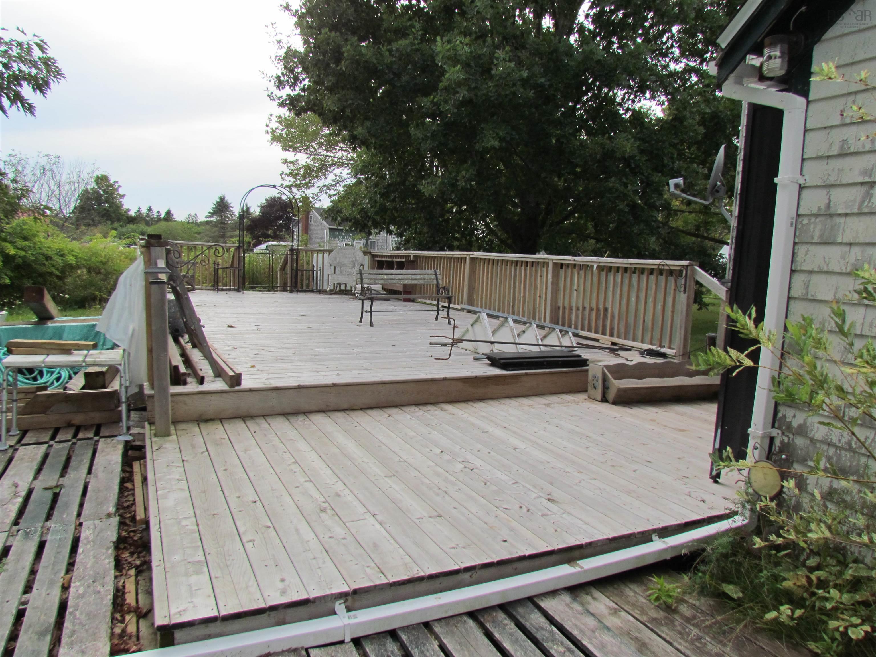 $180,000.00: 8894 Highway 215, Maitland