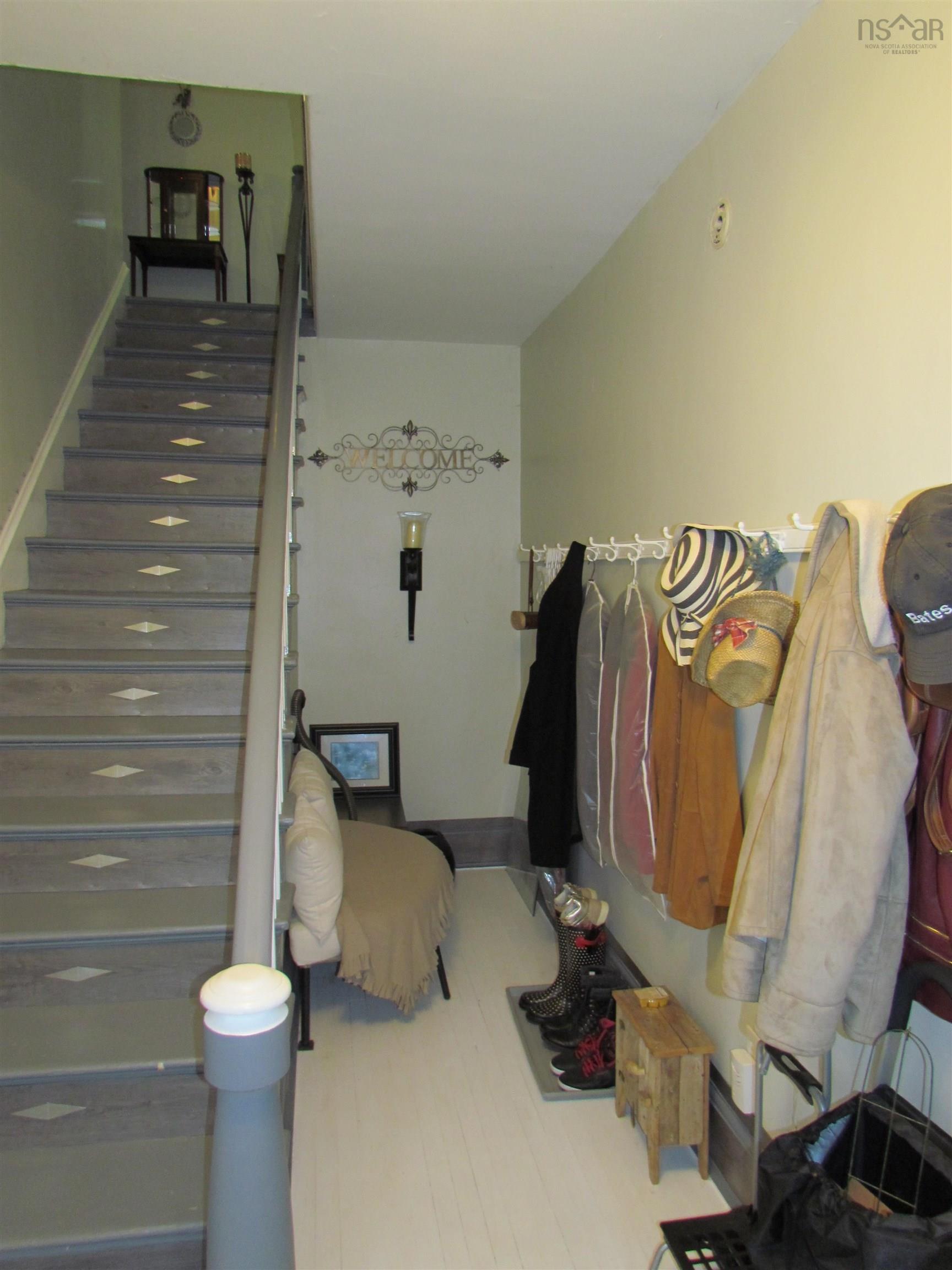 $180,000.00: 8894 Highway 215, Maitland