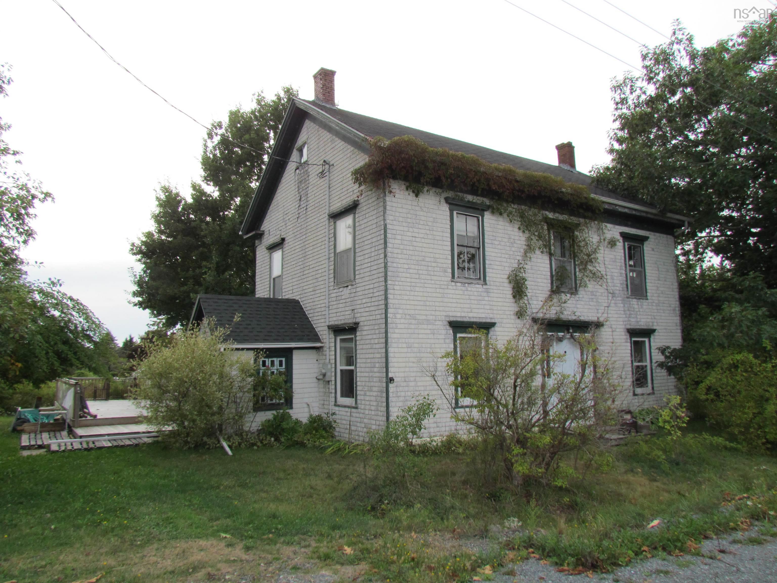 $180,000.00: 8894 Highway 215, Maitland