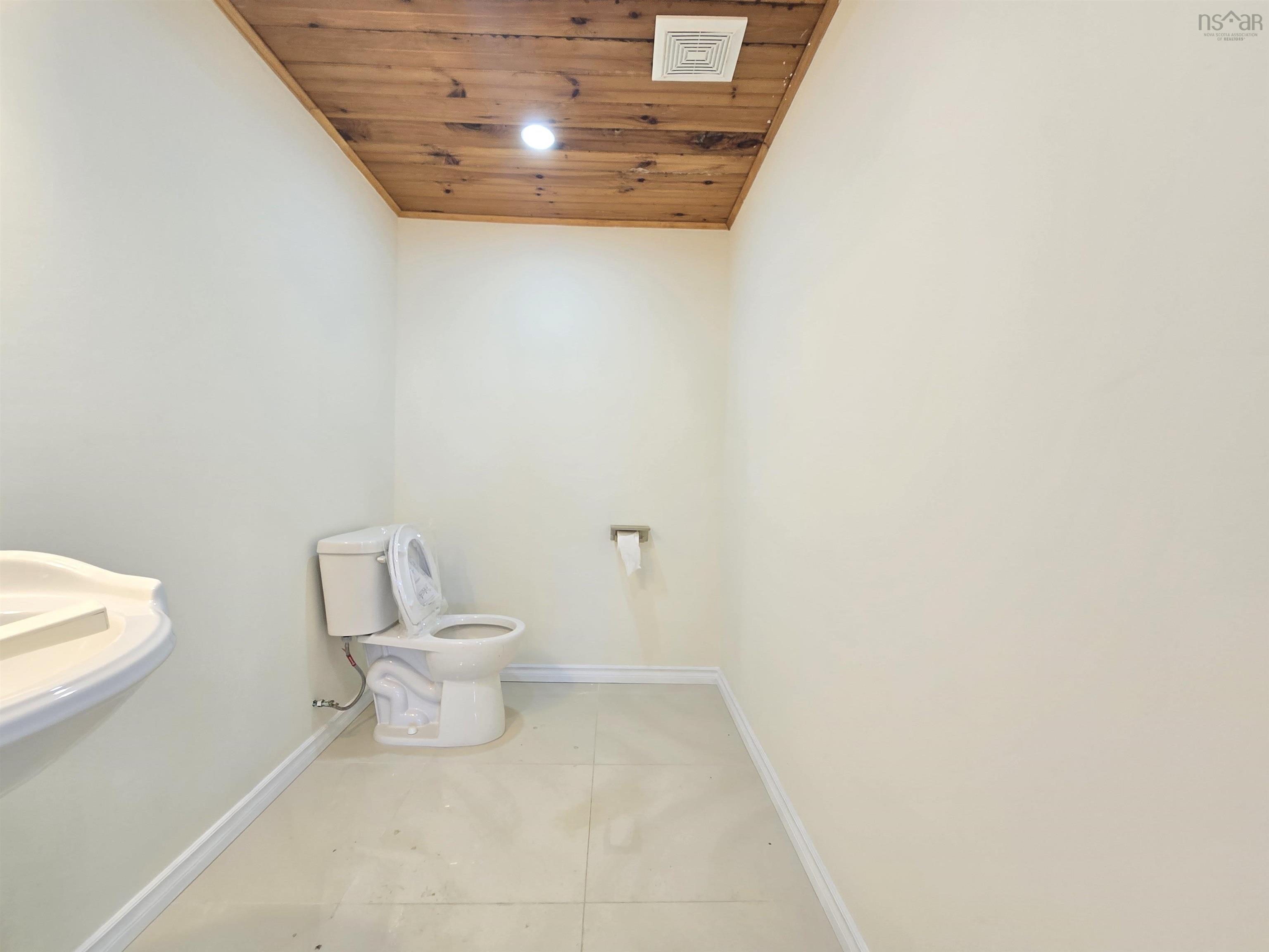 $540,000.00: 29 Hillside Boularderie Road, Groves Point