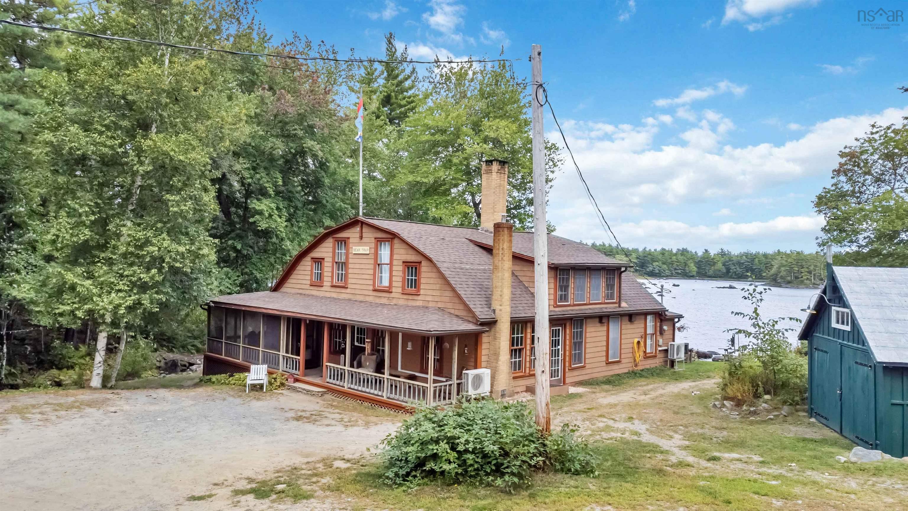 $649,000.00: 7602 Highway 8, South Brookfield