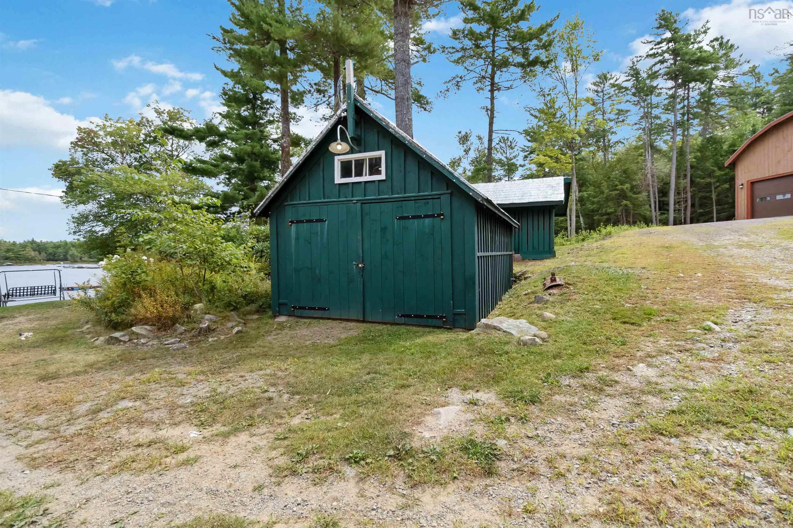 $597,000.00: 7602 Highway 8, South Brookfield