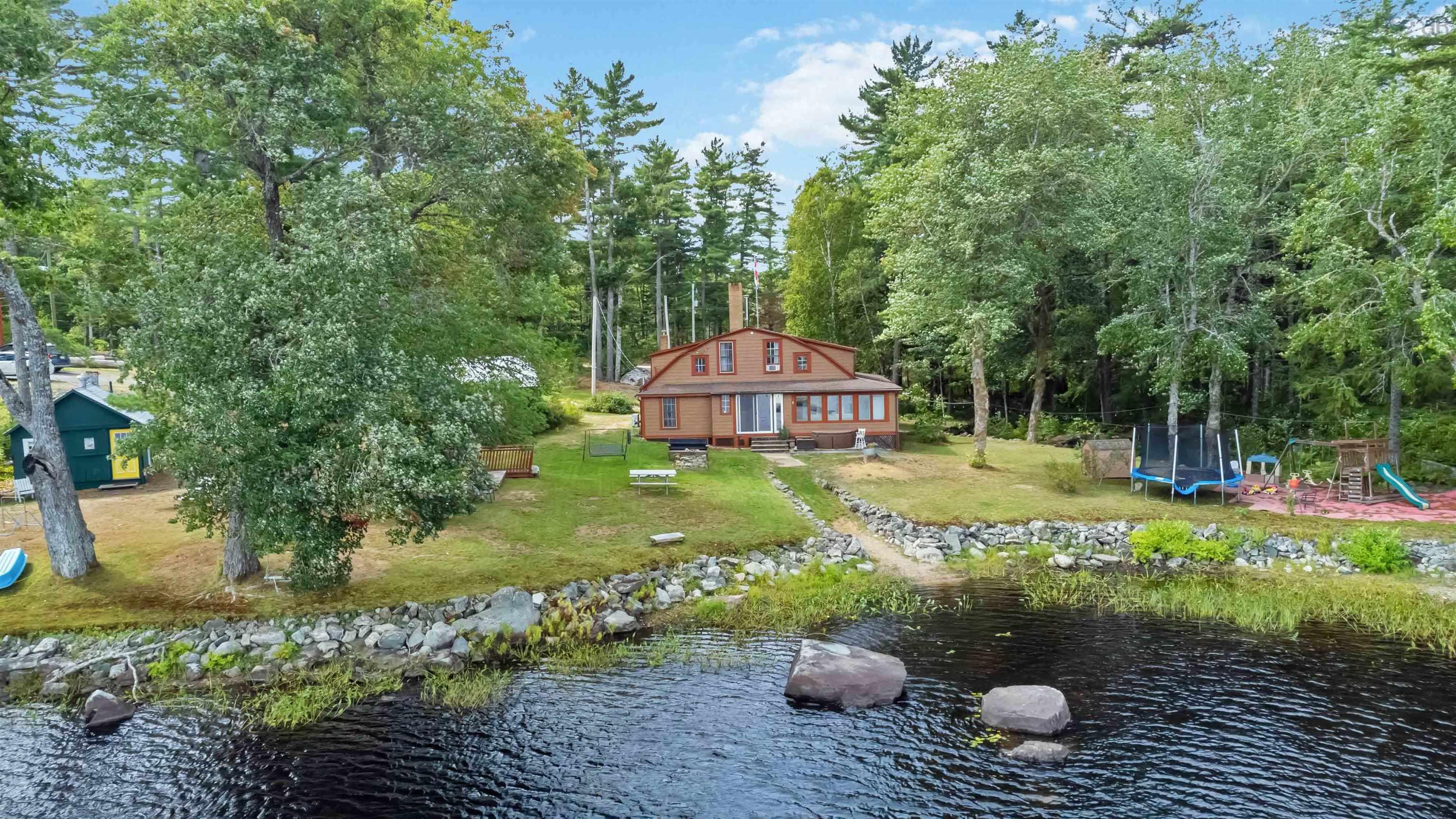 $649,000.00: 7602 Highway 8, South Brookfield