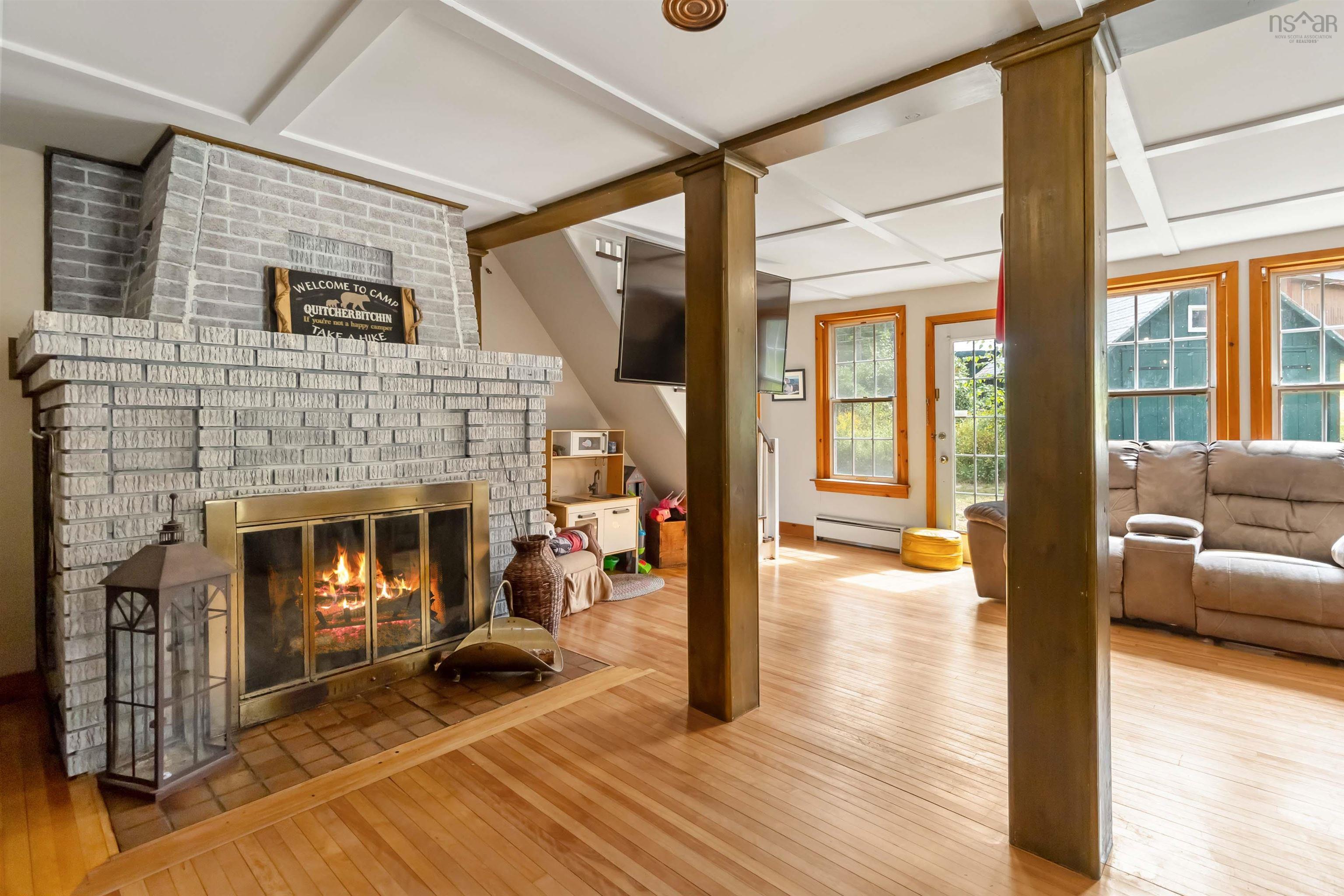 $597,000.00: 7602 Highway 8, South Brookfield