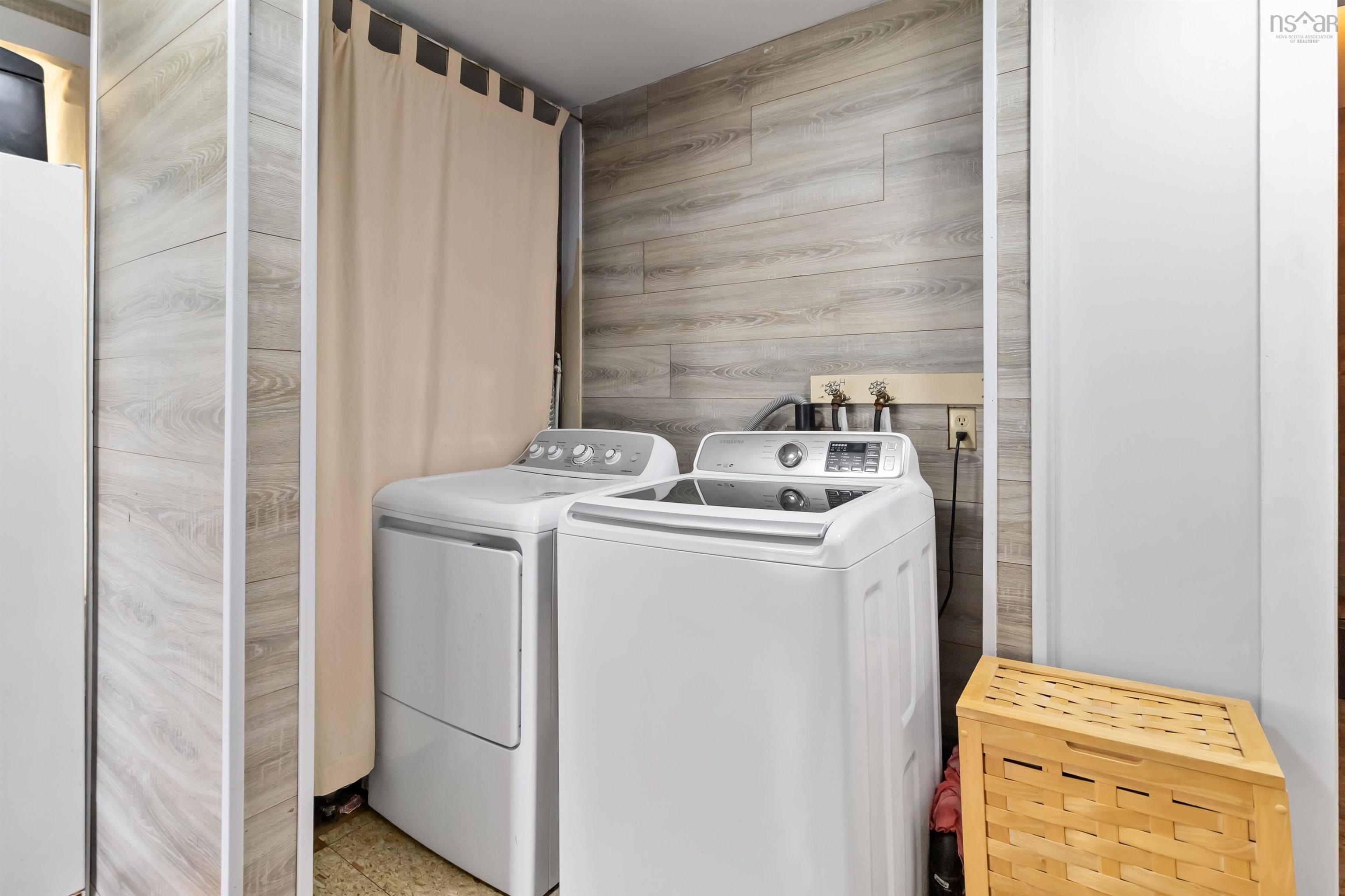 $597,000.00: 7602 Highway 8, South Brookfield