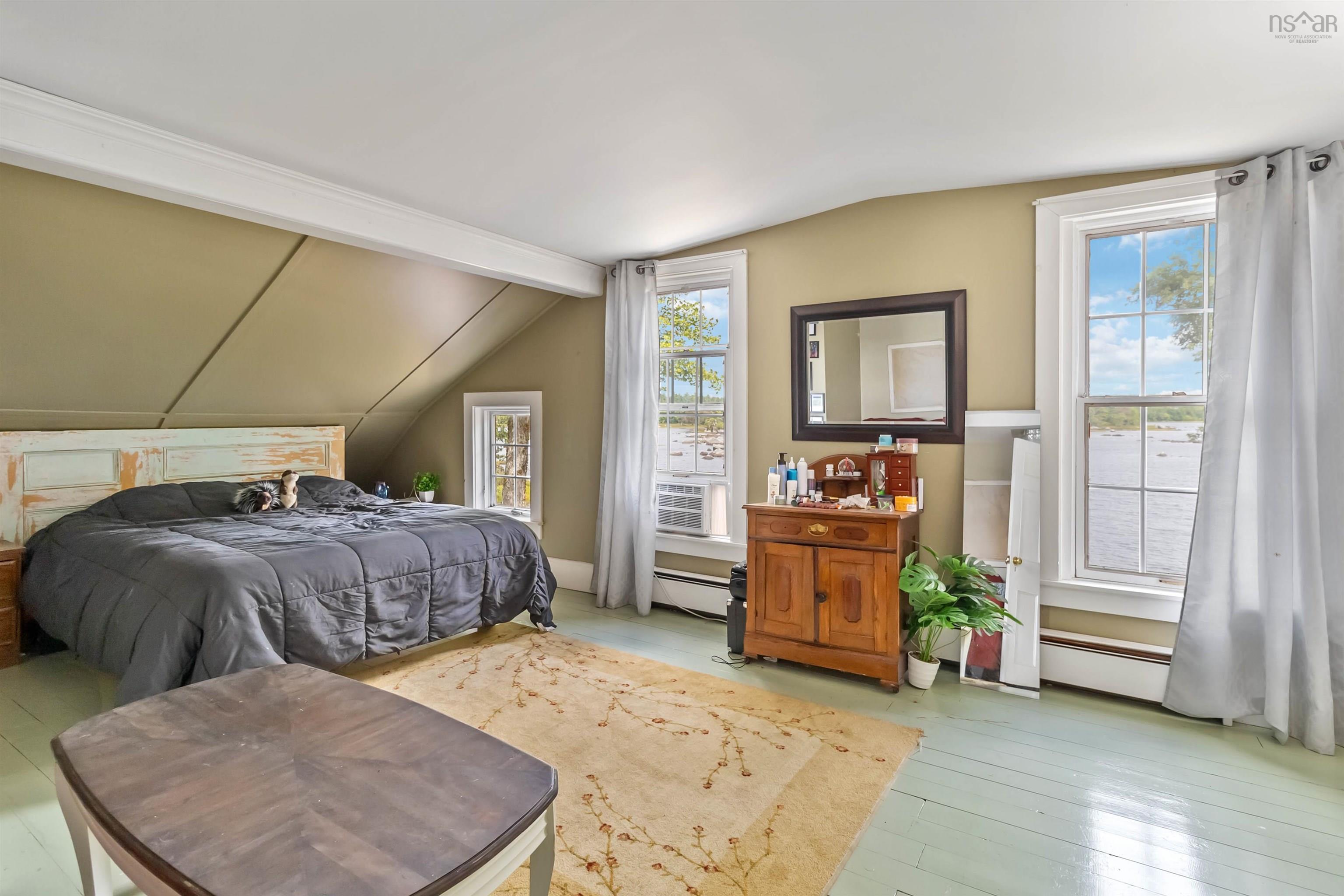 $597,000.00: 7602 Highway 8, South Brookfield