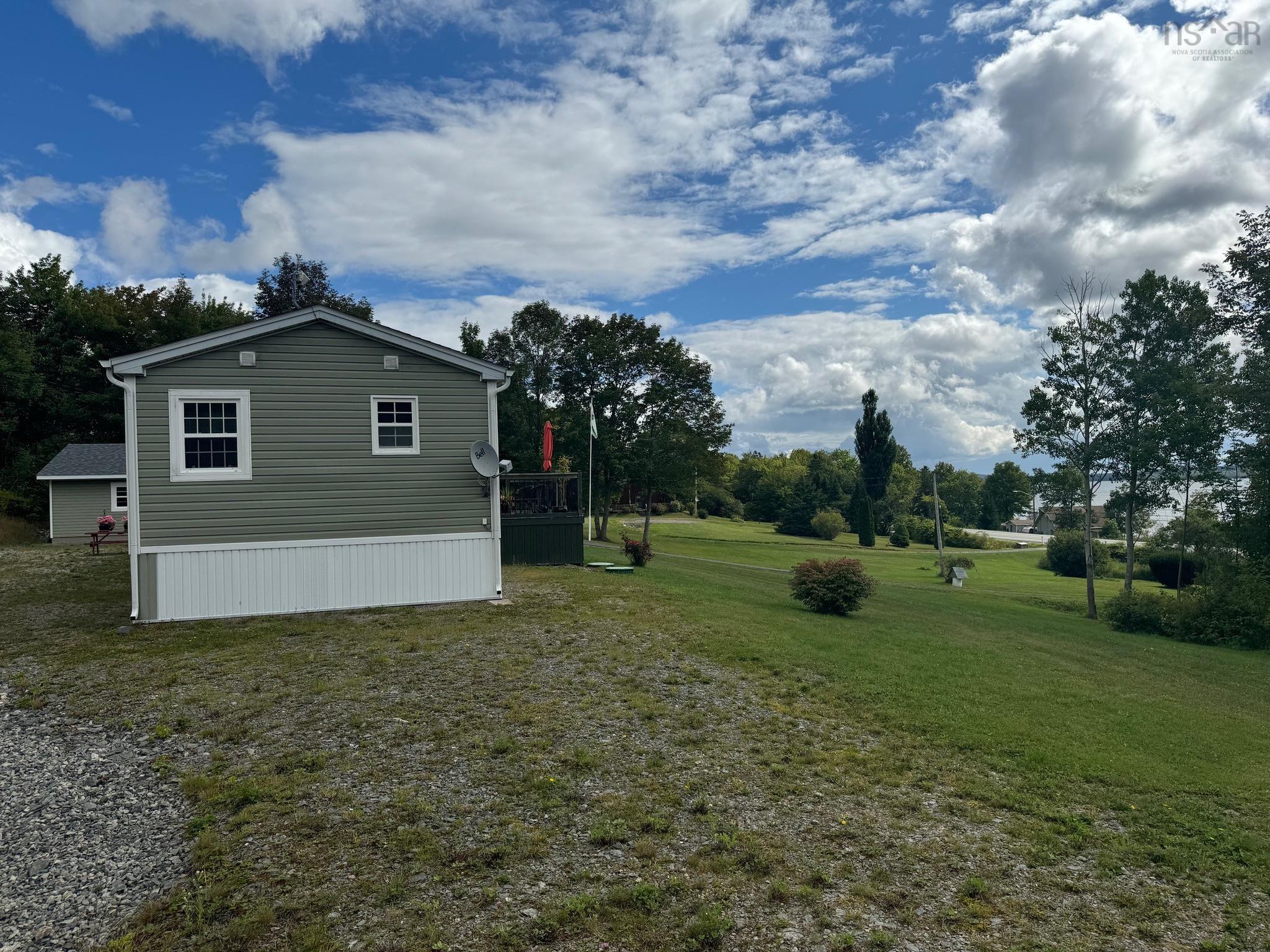 $398,000.00: 10335 Highway 105, Aberdeen