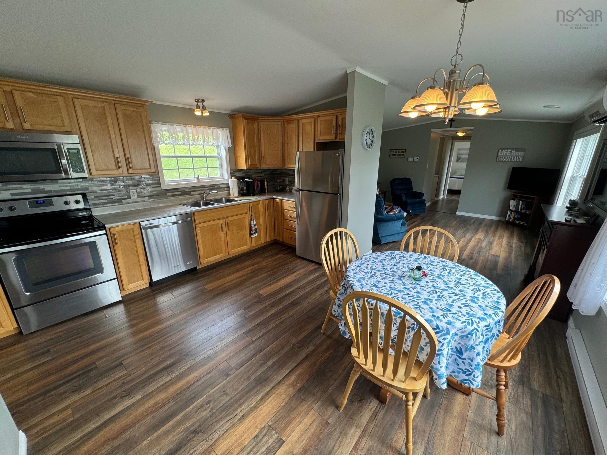 $398,000.00: 10335 Highway 105, Aberdeen