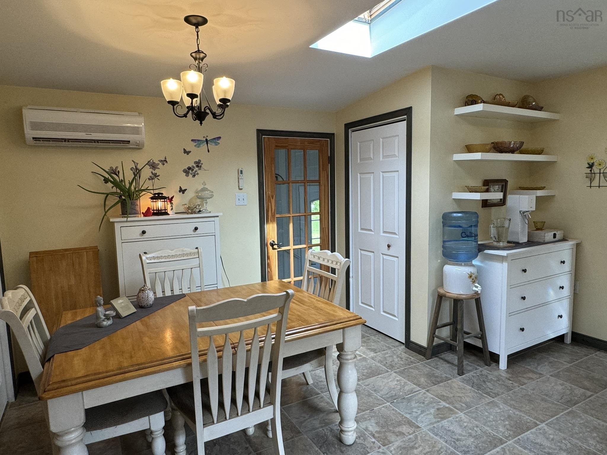$259,999.00: 99 Glenwood Street, Milton