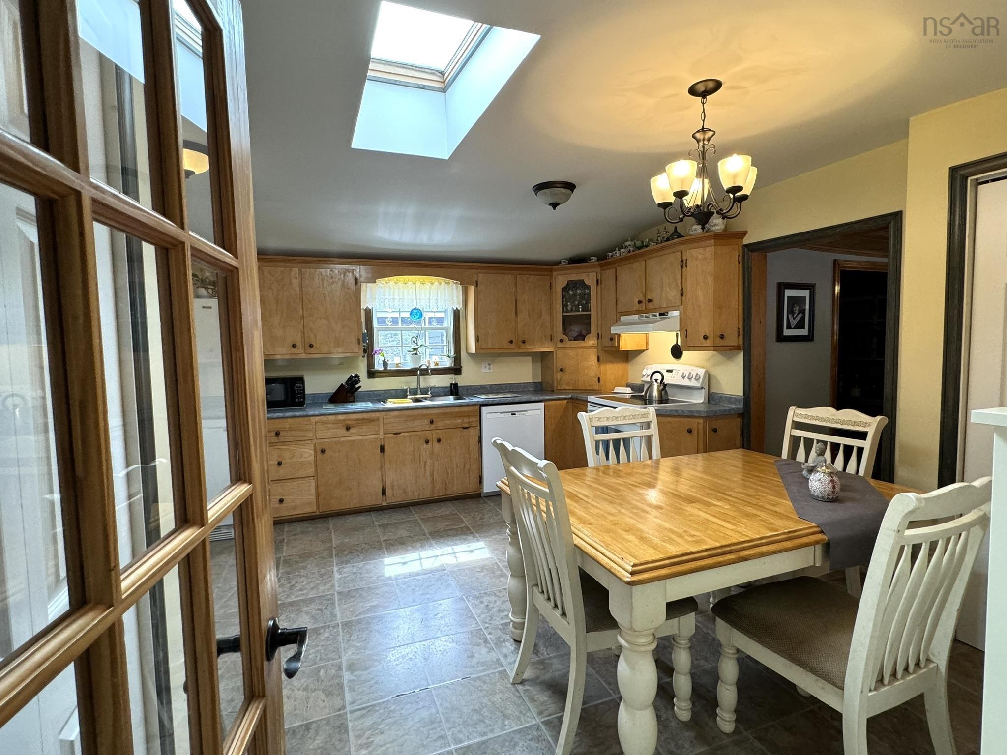 $259,999.00: 99 Glenwood Street, Milton