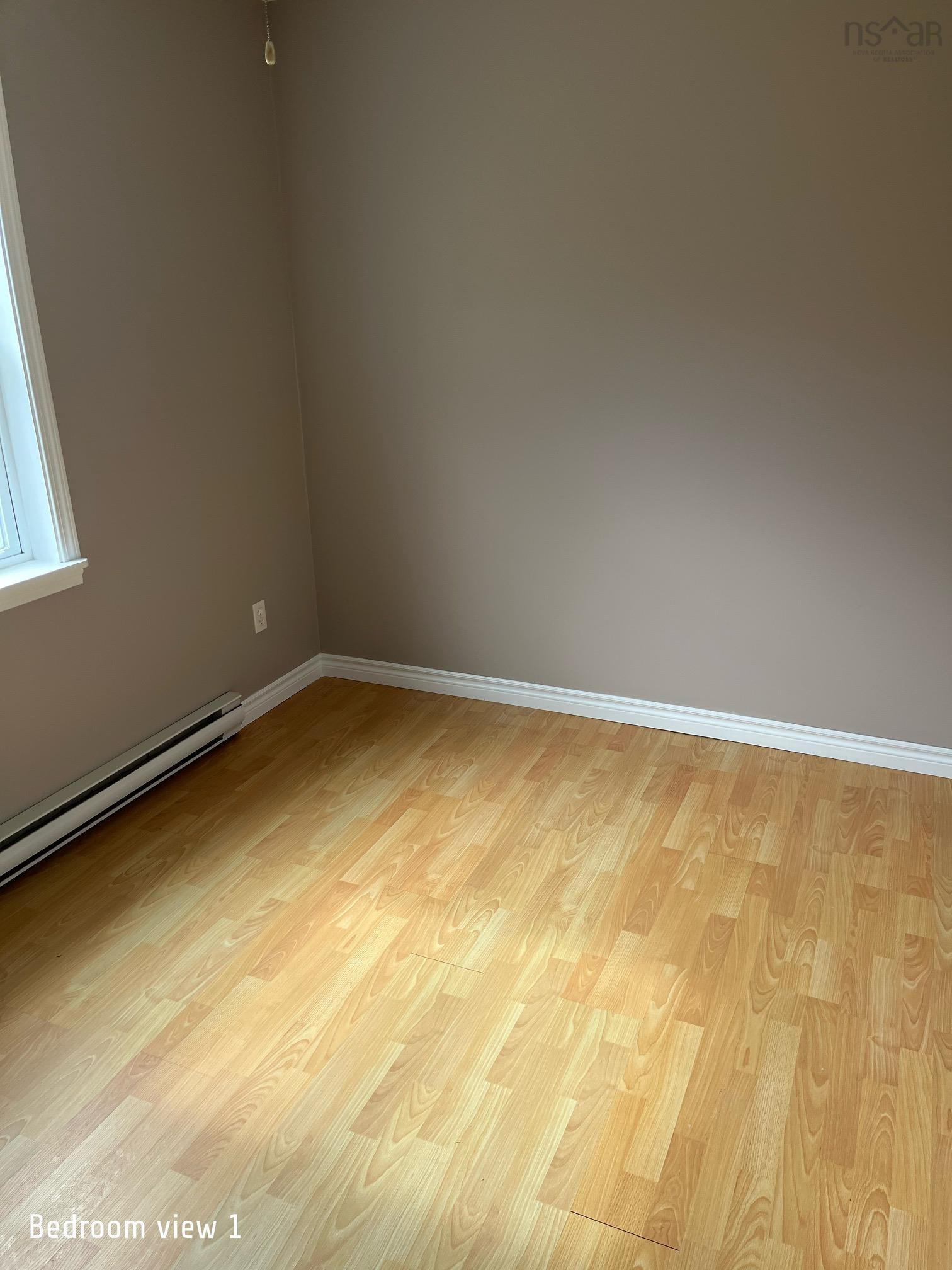 $259,999.00: 99 Glenwood Street, Milton