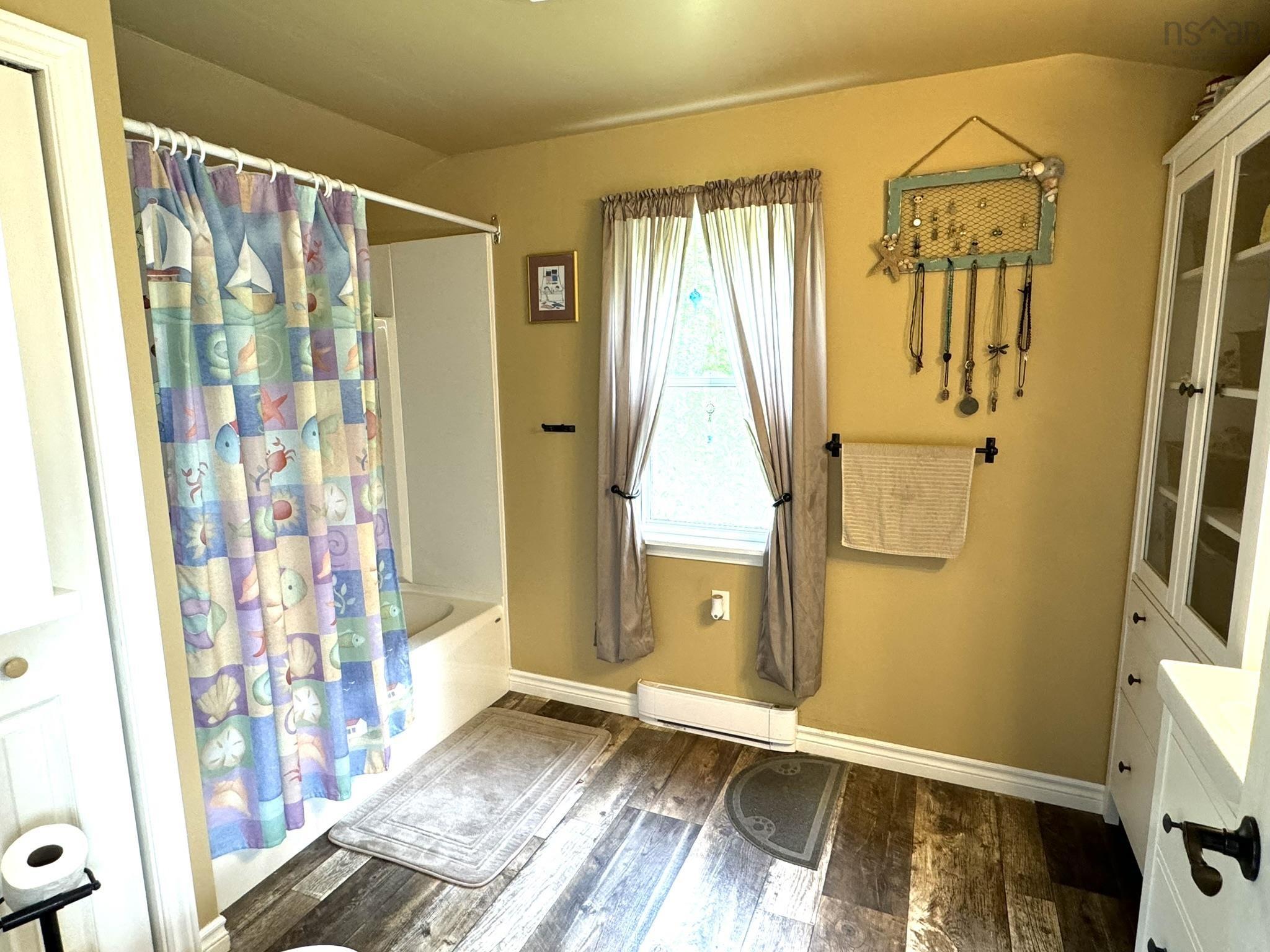 $259,999.00: 99 Glenwood Street, Milton