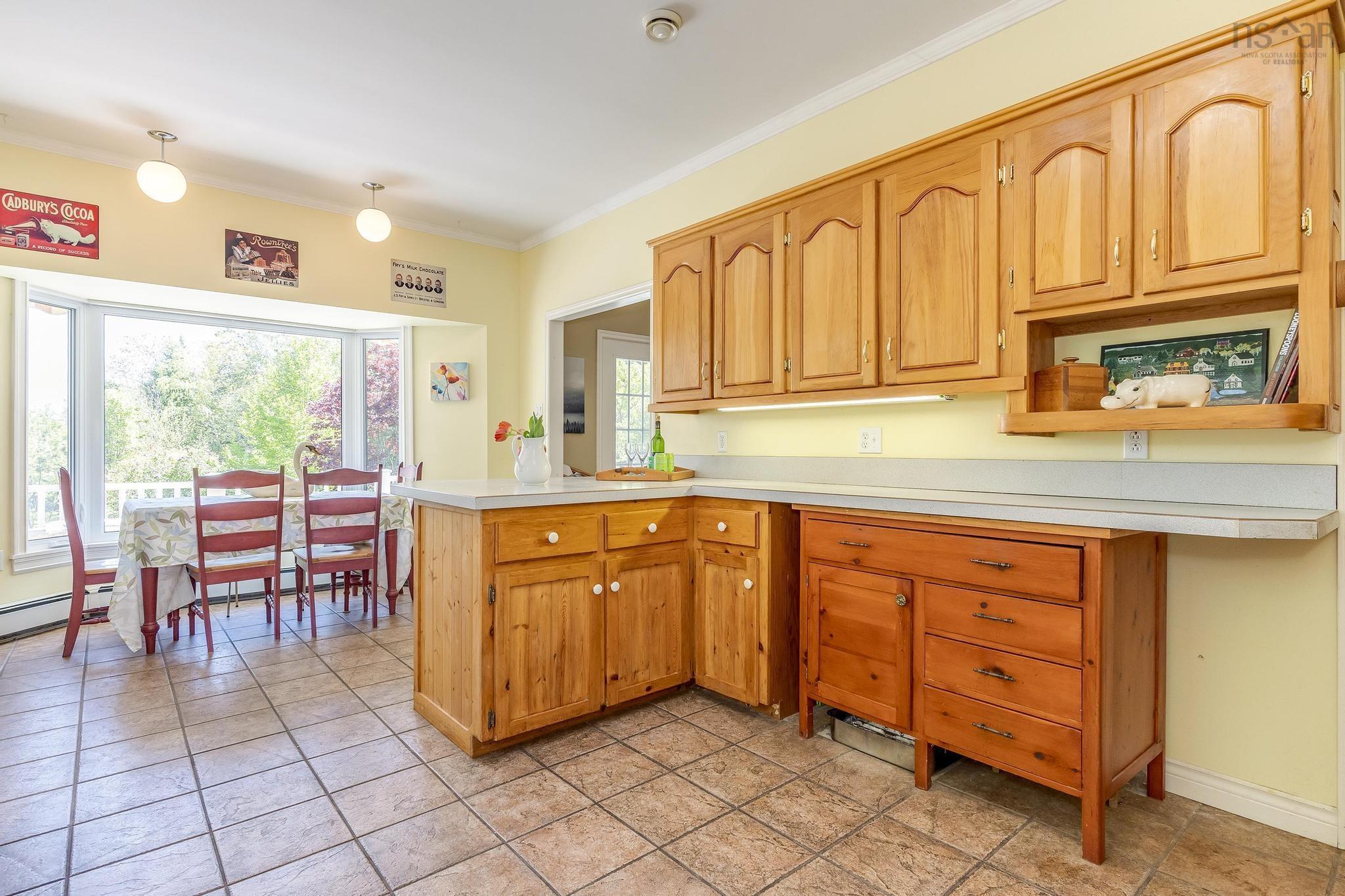 $899,900.00: 6146 St Margaret