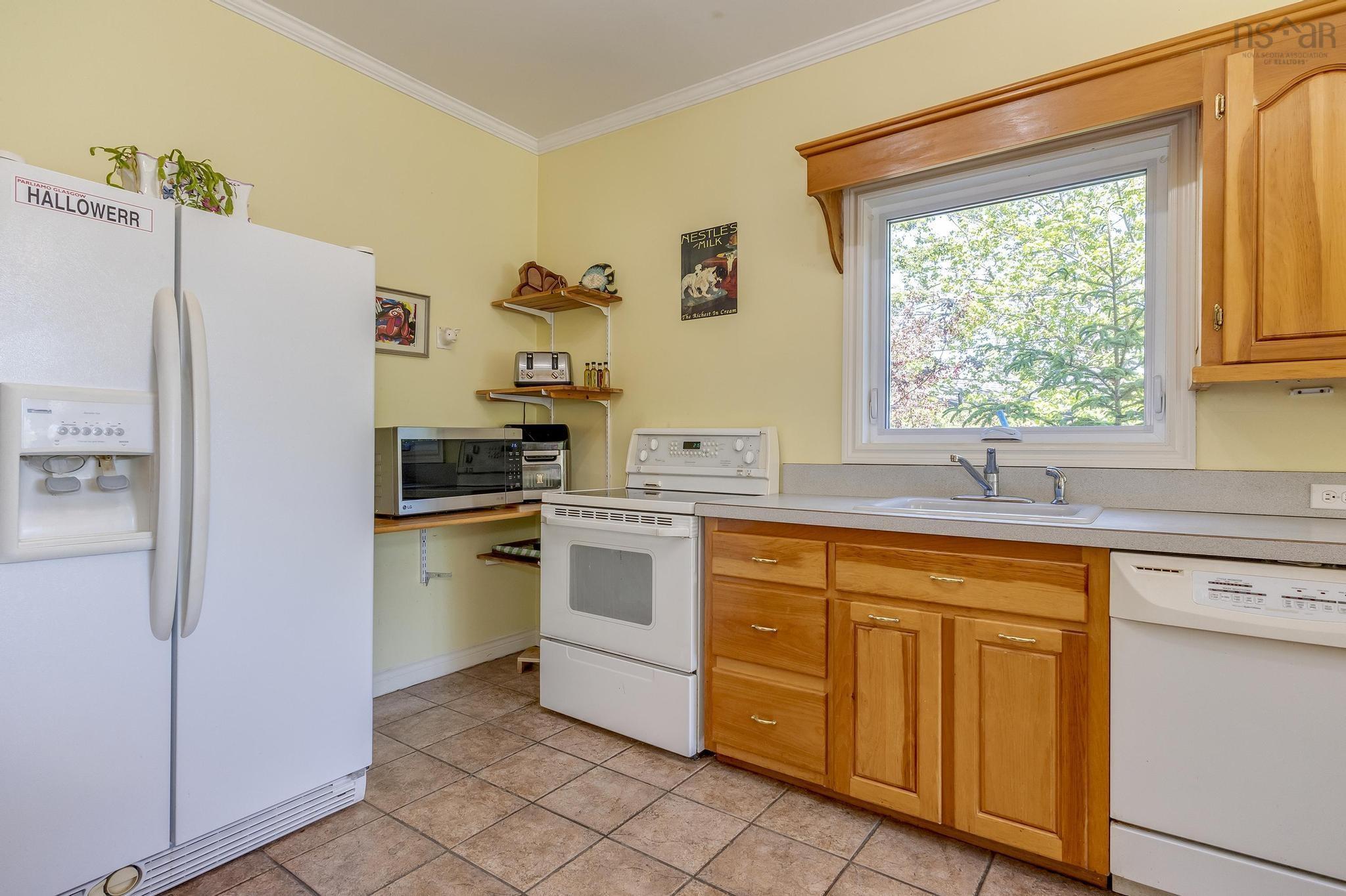 $899,900.00: 6146 St Margaret