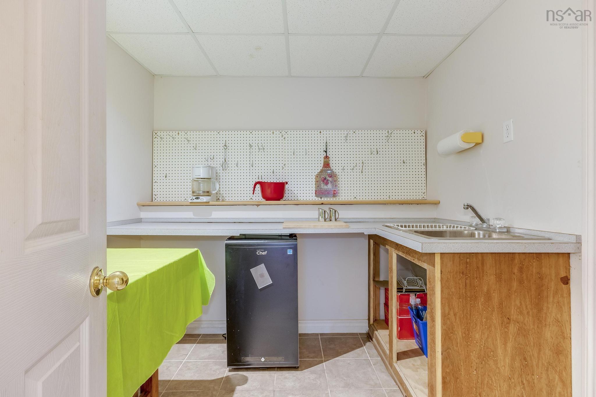 $899,900.00: 6146 St Margaret