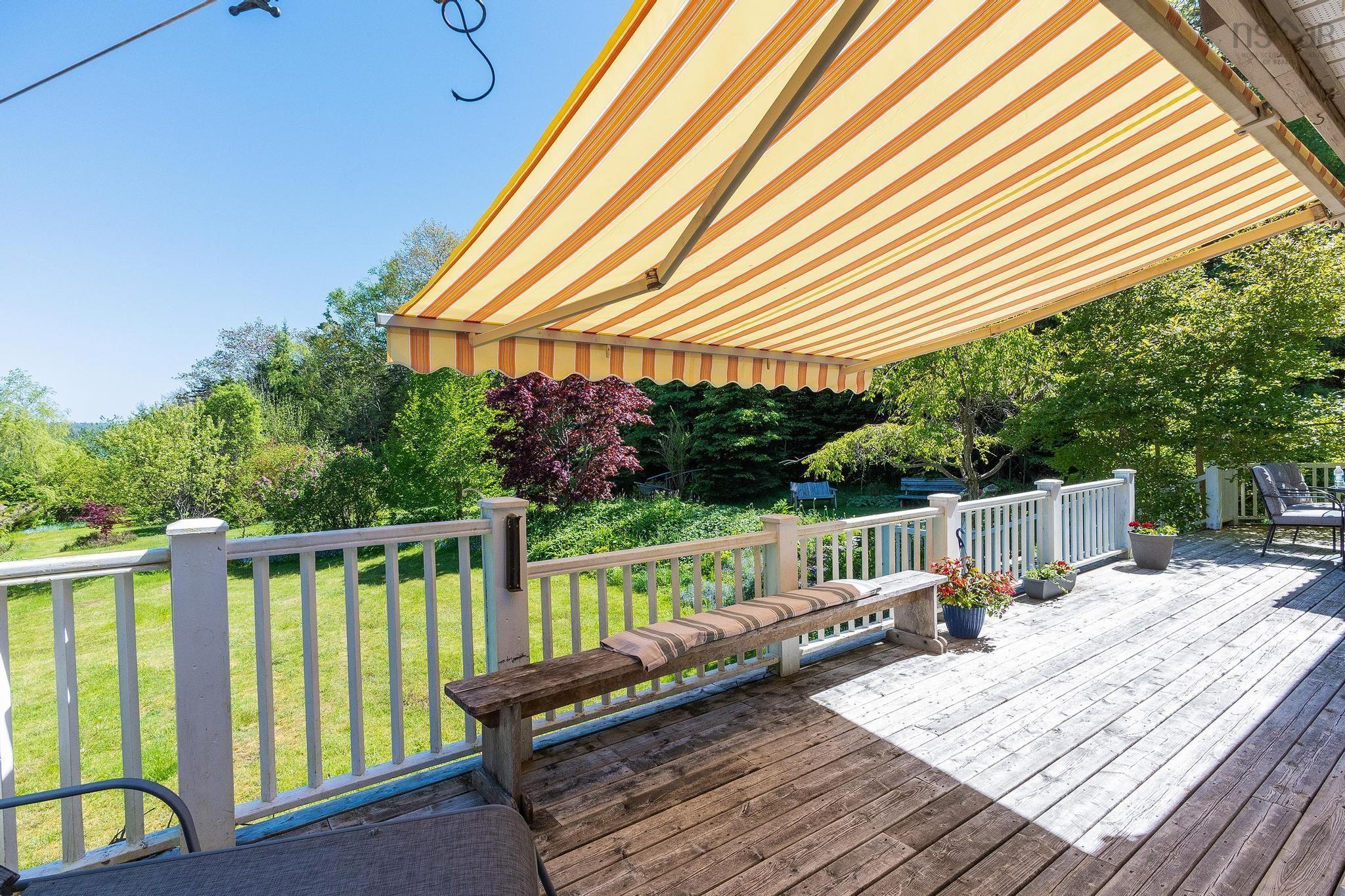 $899,900.00: 6146 St Margaret