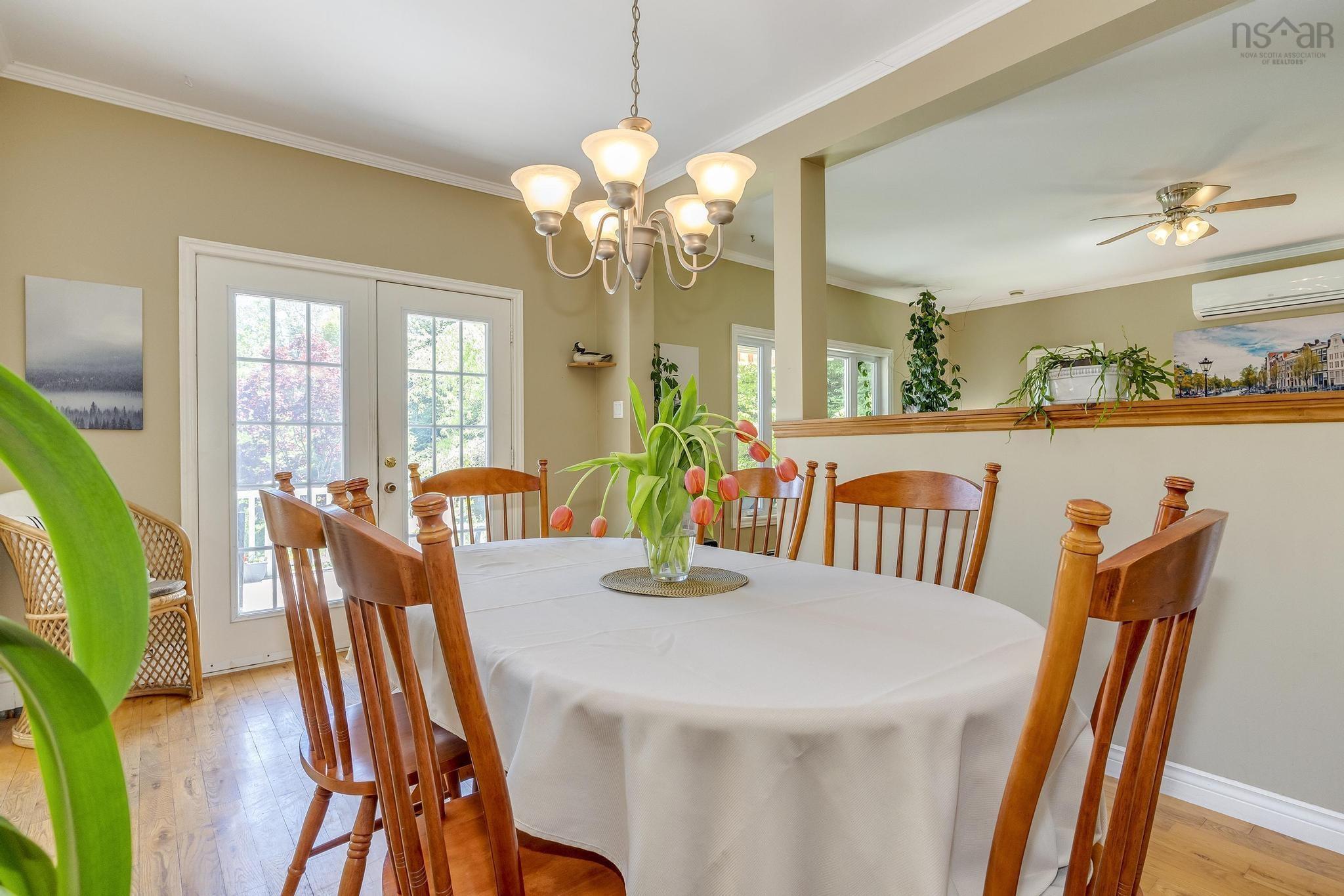 $899,900.00: 6146 St Margaret