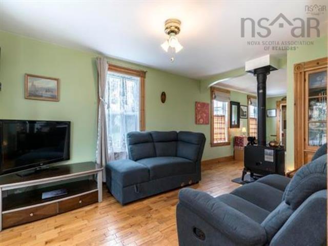 $359,900.00: 171 Round Bay Ferry Road, Round Bay
