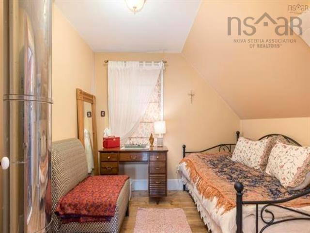 $359,900.00: 171 Round Bay Ferry Road, Round Bay