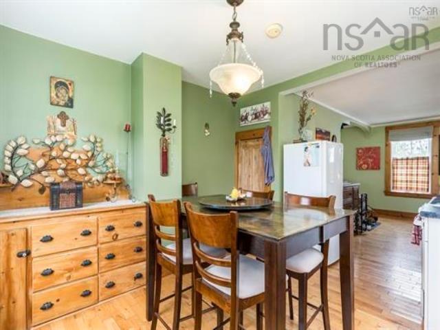 $359,900.00: 171 Round Bay Ferry Road, Round Bay