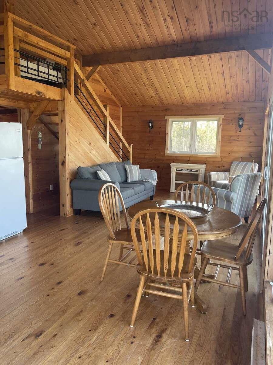 $599,900.00: 1613 Caribou Island Road, Caribou Island